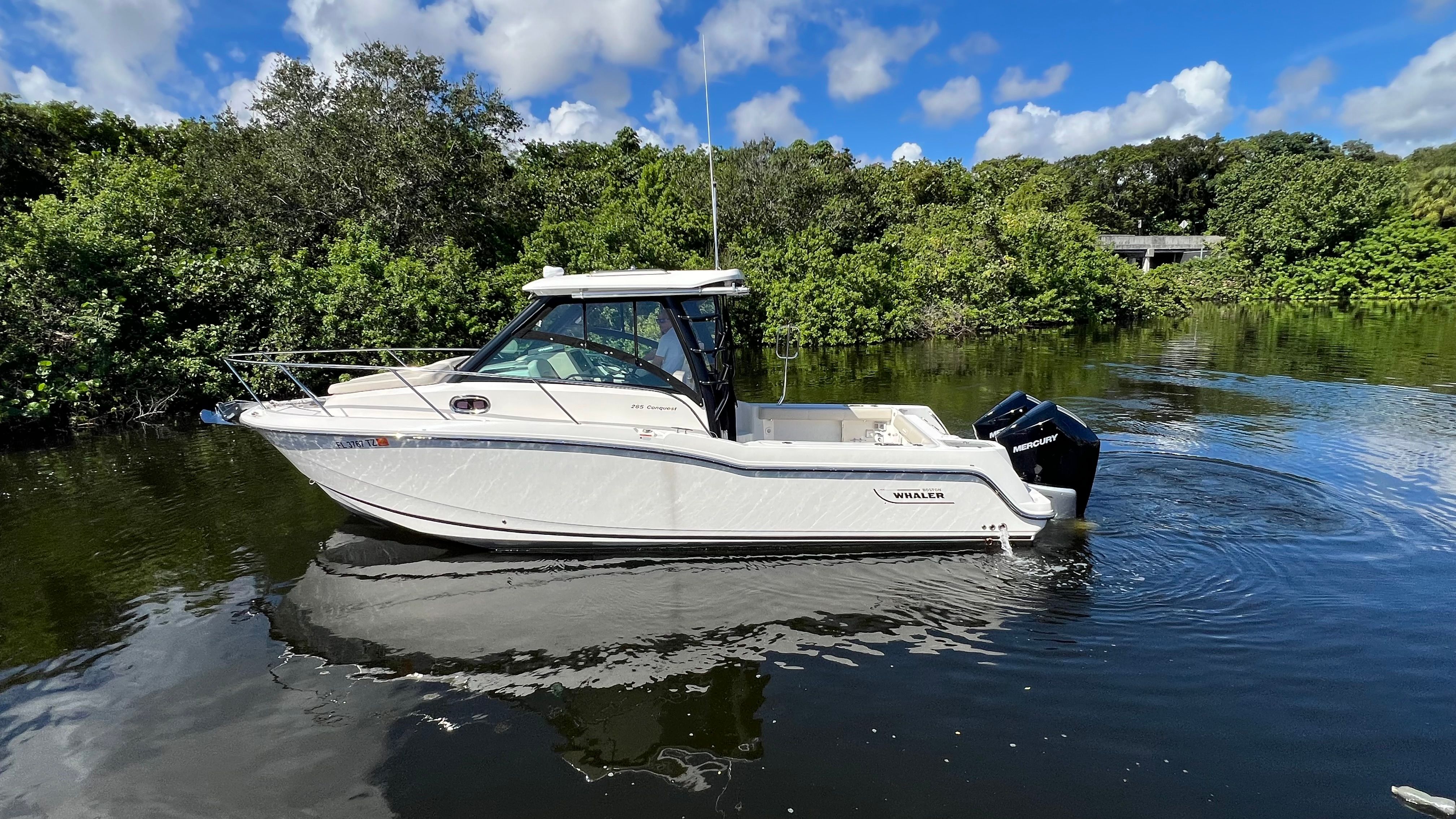 2024 Boston Whaler 285 CONQUEST Image Thumbnail #0