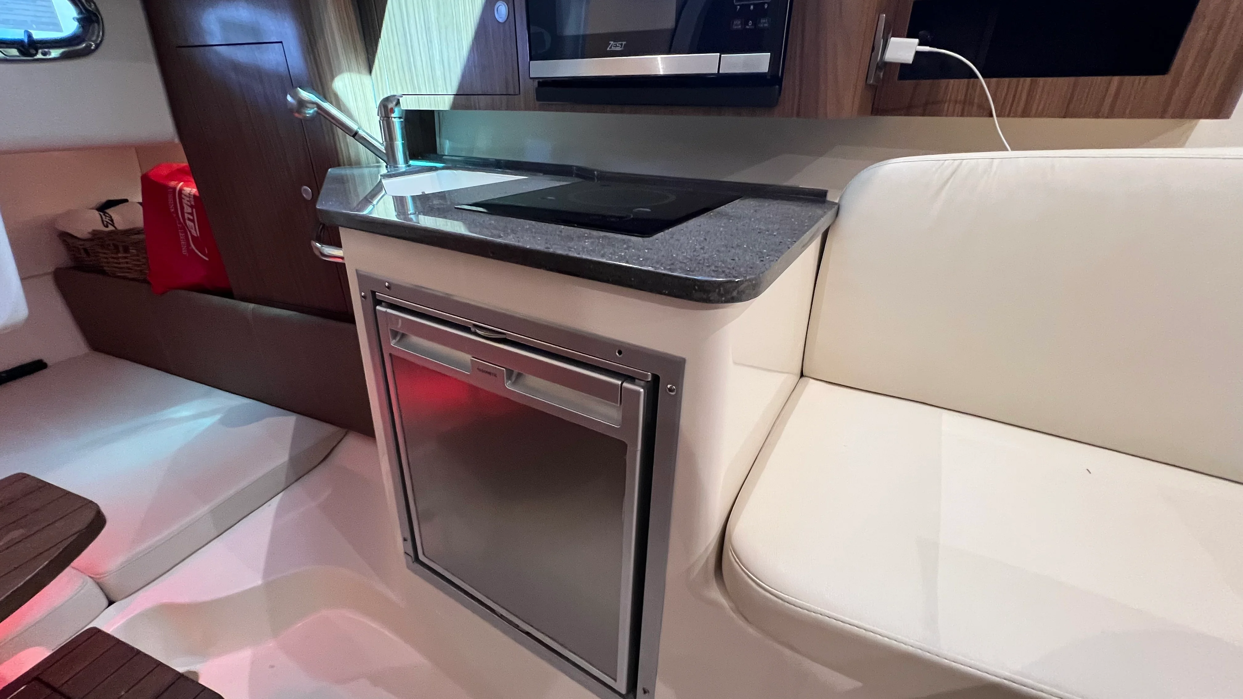 2024 Boston Whaler 285 CONQUEST Image Thumbnail #48