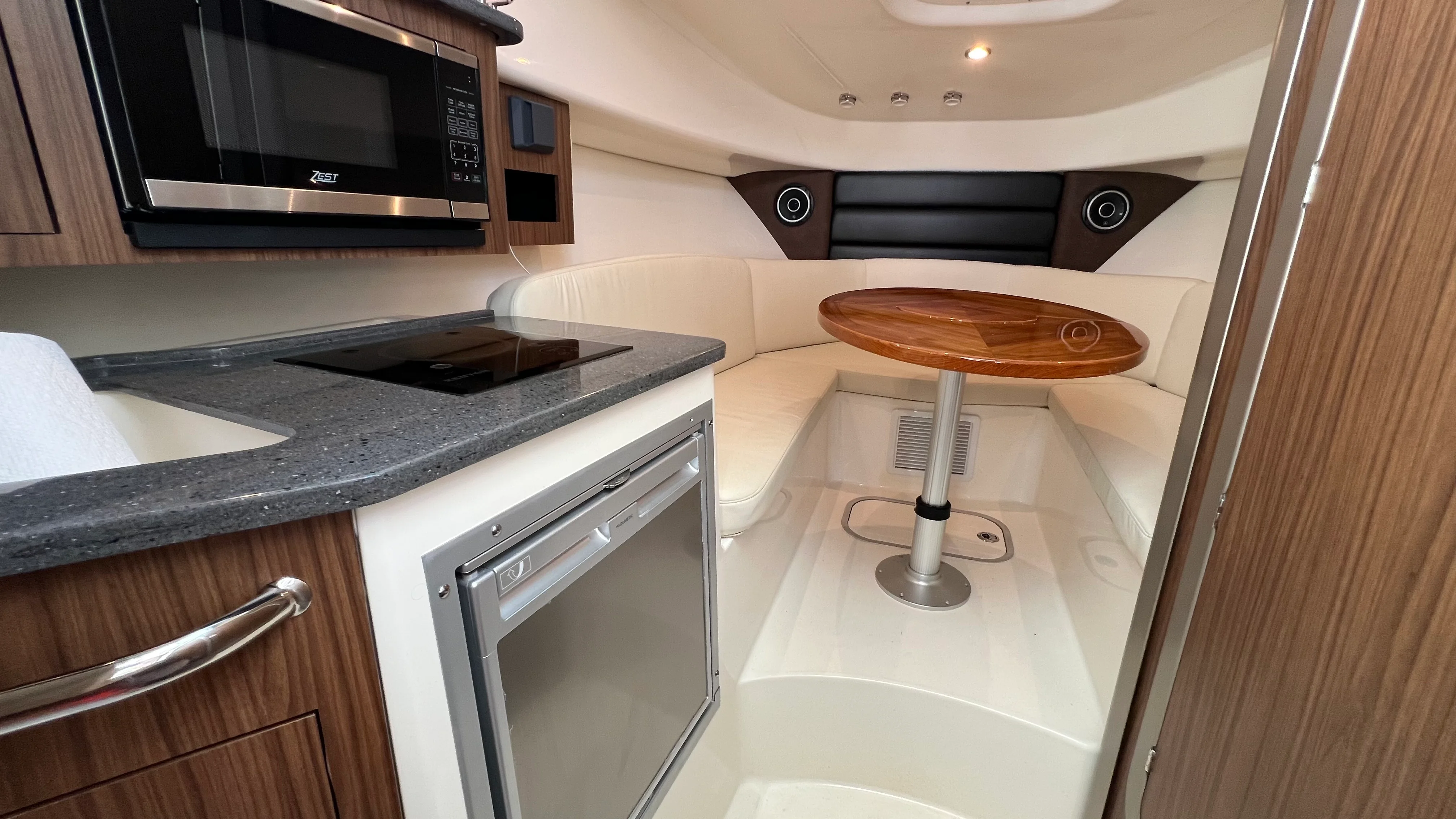 2024 Boston Whaler 285 CONQUEST Image Thumbnail #44