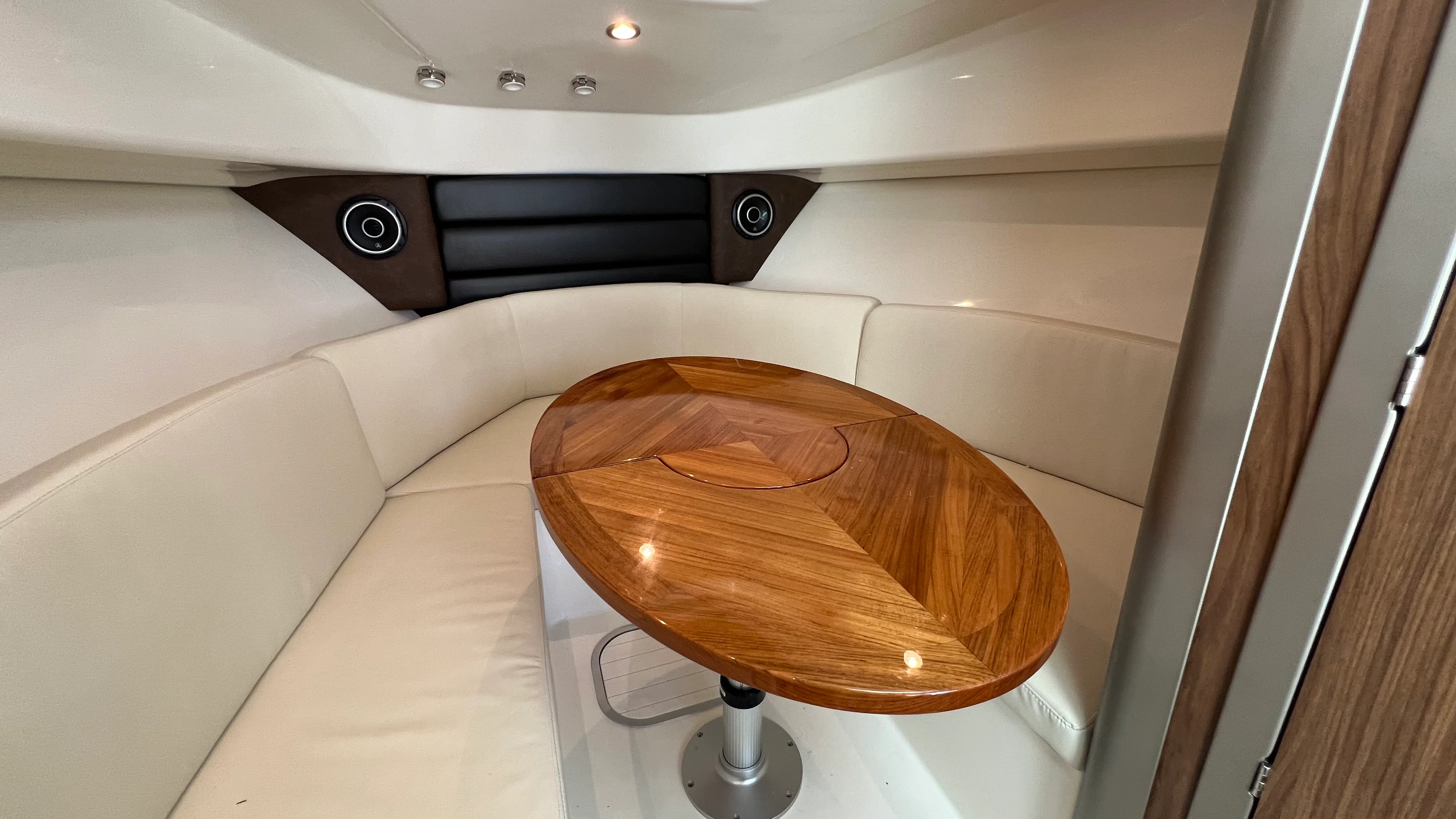 2024 Boston Whaler 285 CONQUEST Image Thumbnail #46