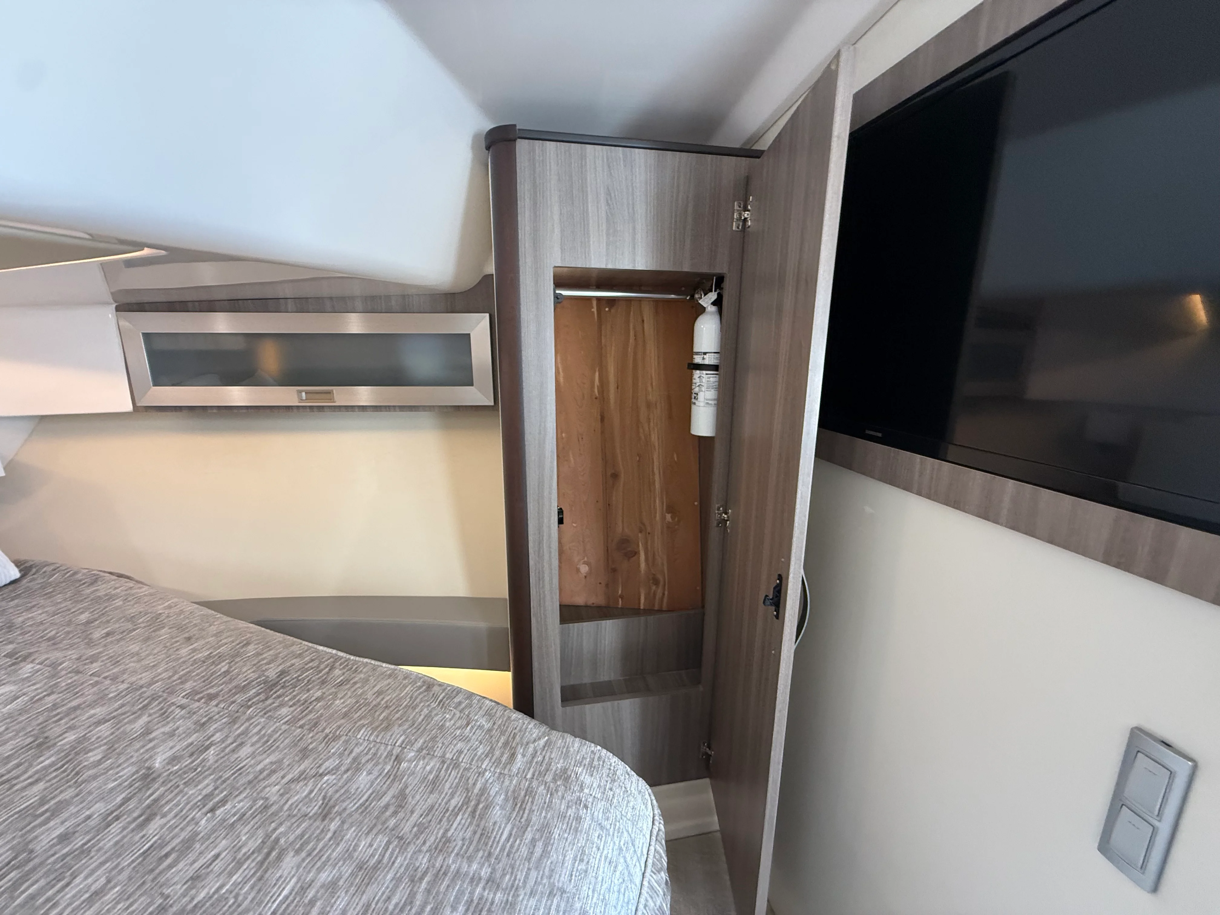 2021 Regal 36 GRAND COUPE Image Thumbnail #60