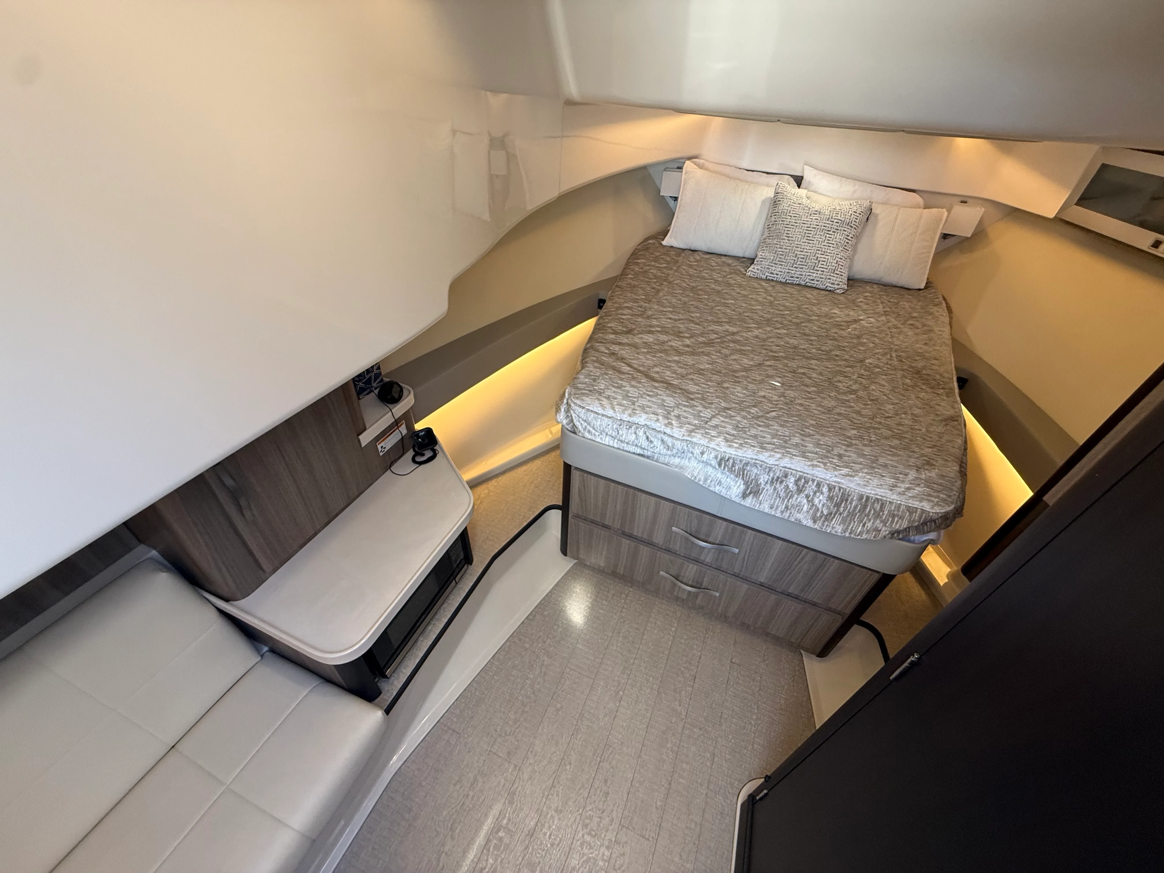 2021 Regal 36 GRAND COUPE Image Thumbnail #58