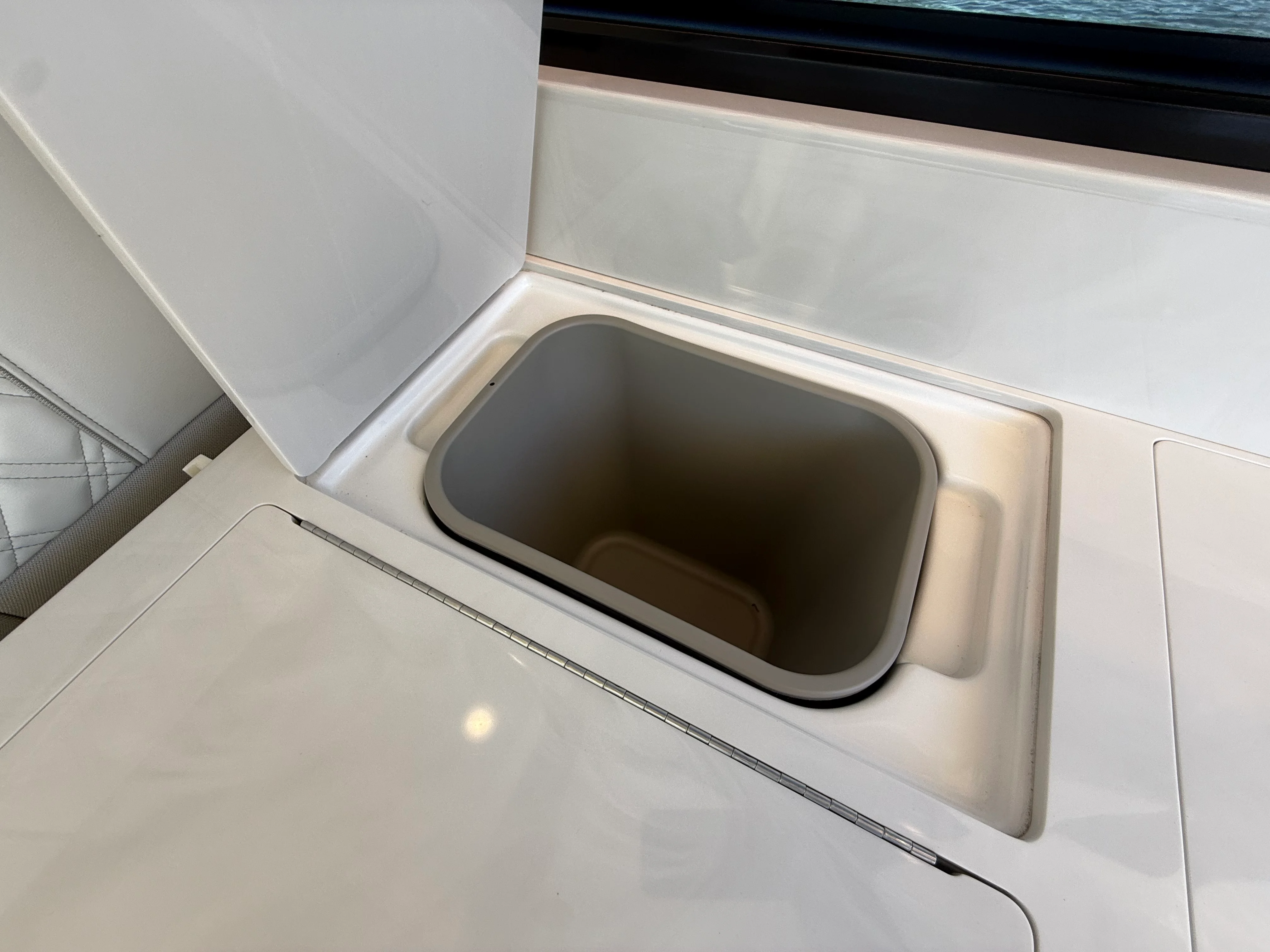 2021 Regal 36 GRAND COUPE Image Thumbnail #35