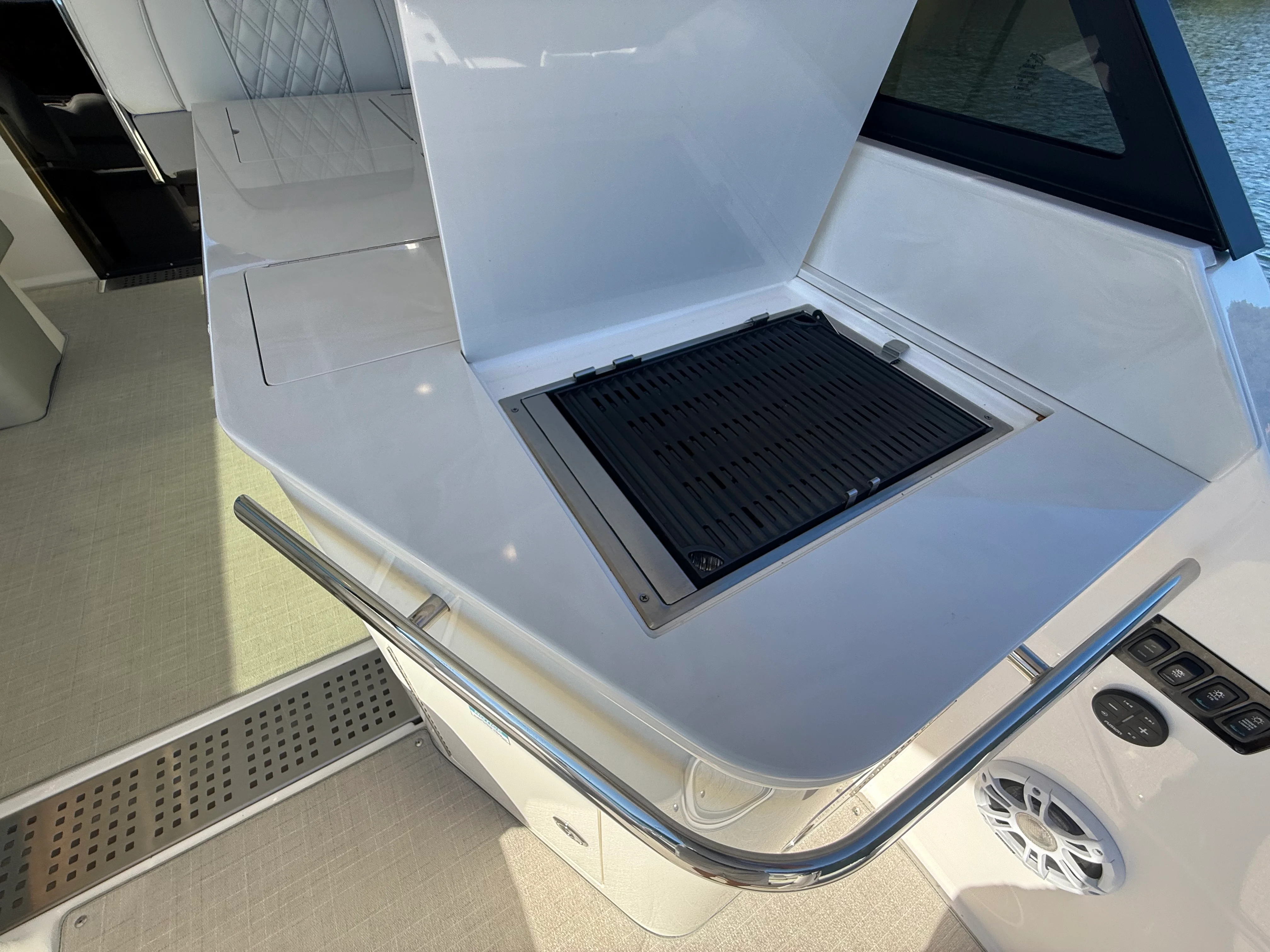 2021 Regal 36 GRAND COUPE Image Thumbnail #32