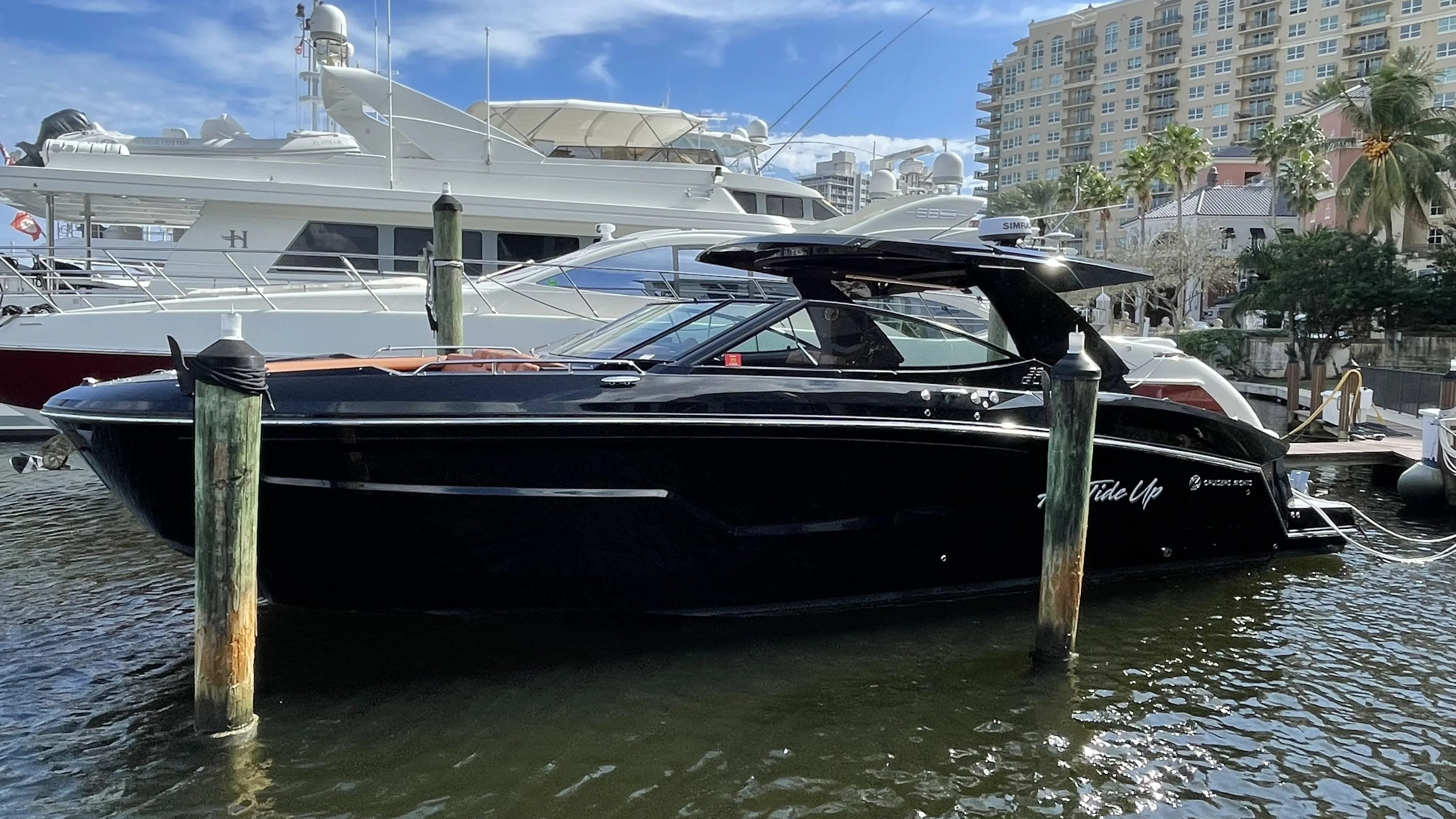 2023 Cruisers Yachts 38 GLS OB SB Image Thumbnail #0