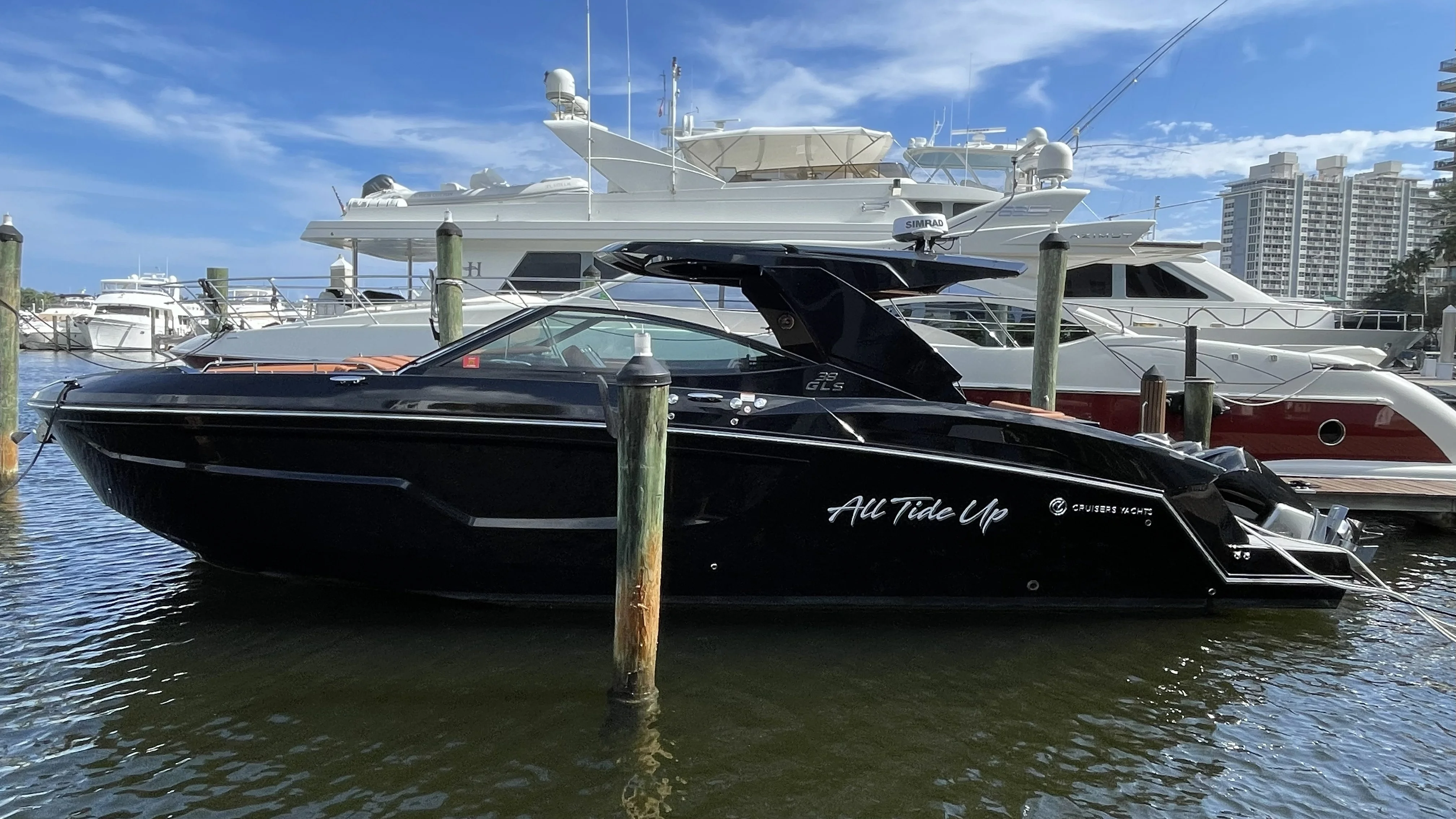 2023 Cruisers Yachts 38 GLS OB SB Image Thumbnail #1