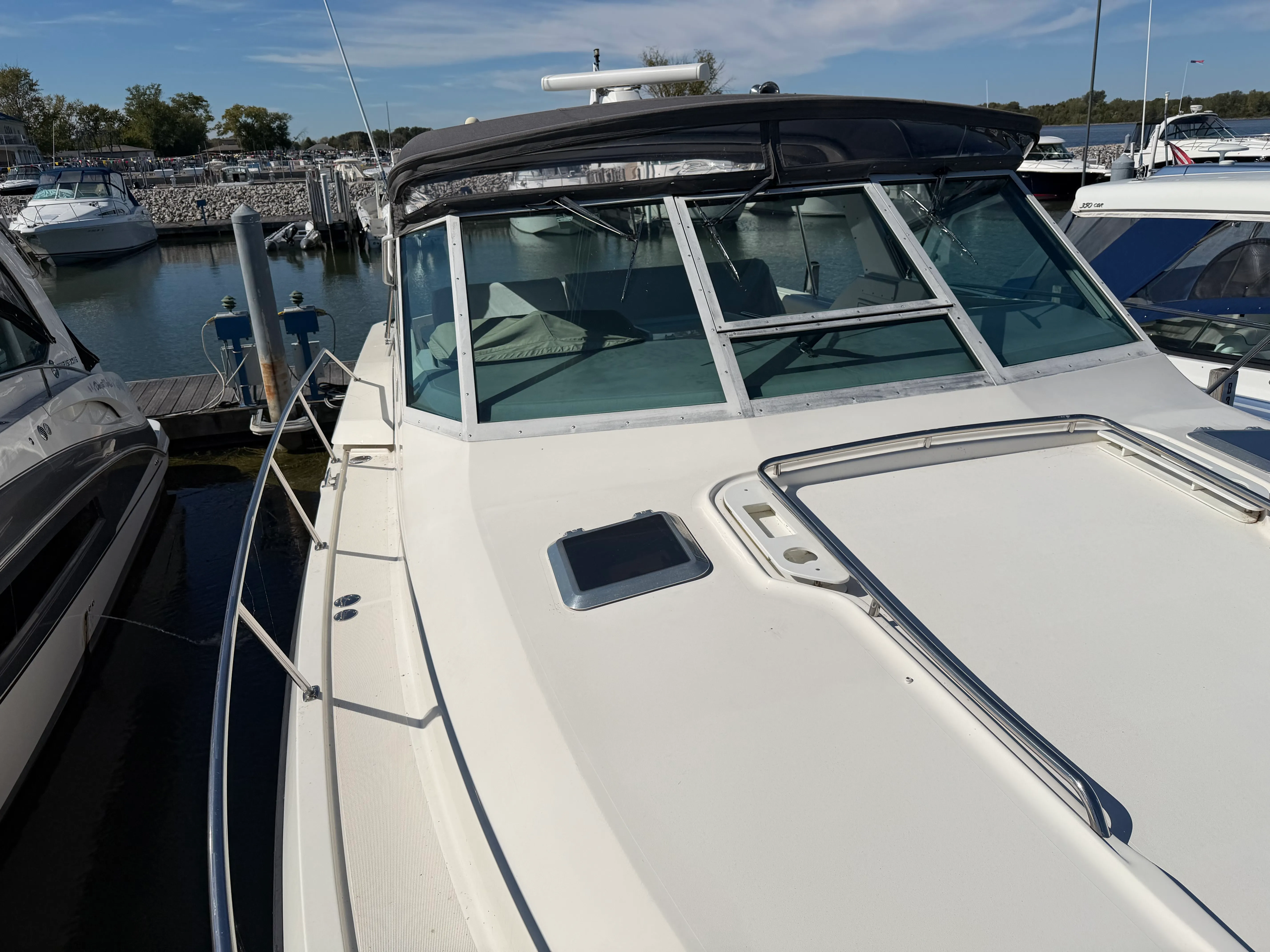 1995 Tiara Yachts 3500 EXPRESS Image Thumbnail #29