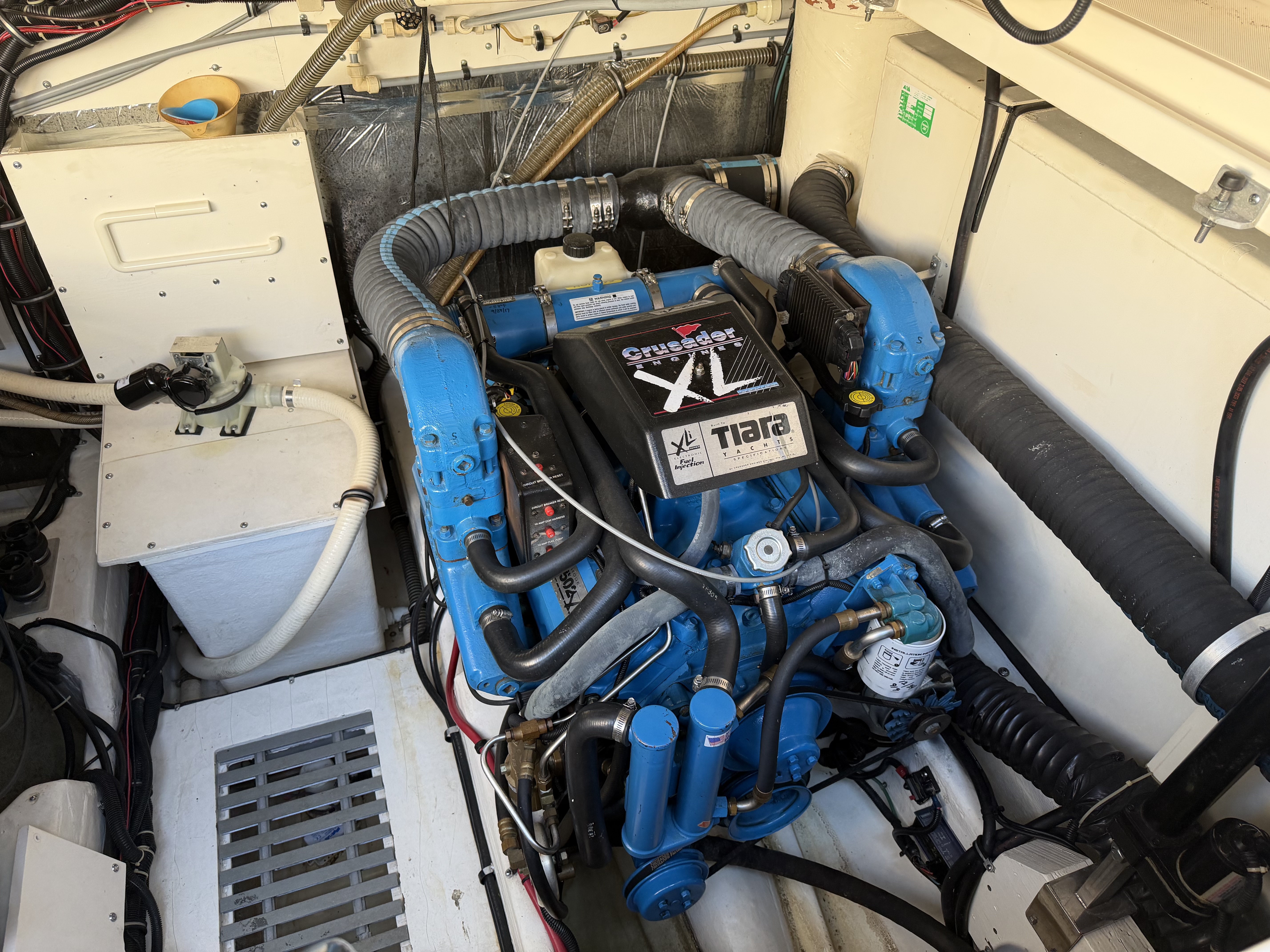 1995 Tiara Yachts 3500 EXPRESS Image Thumbnail #32