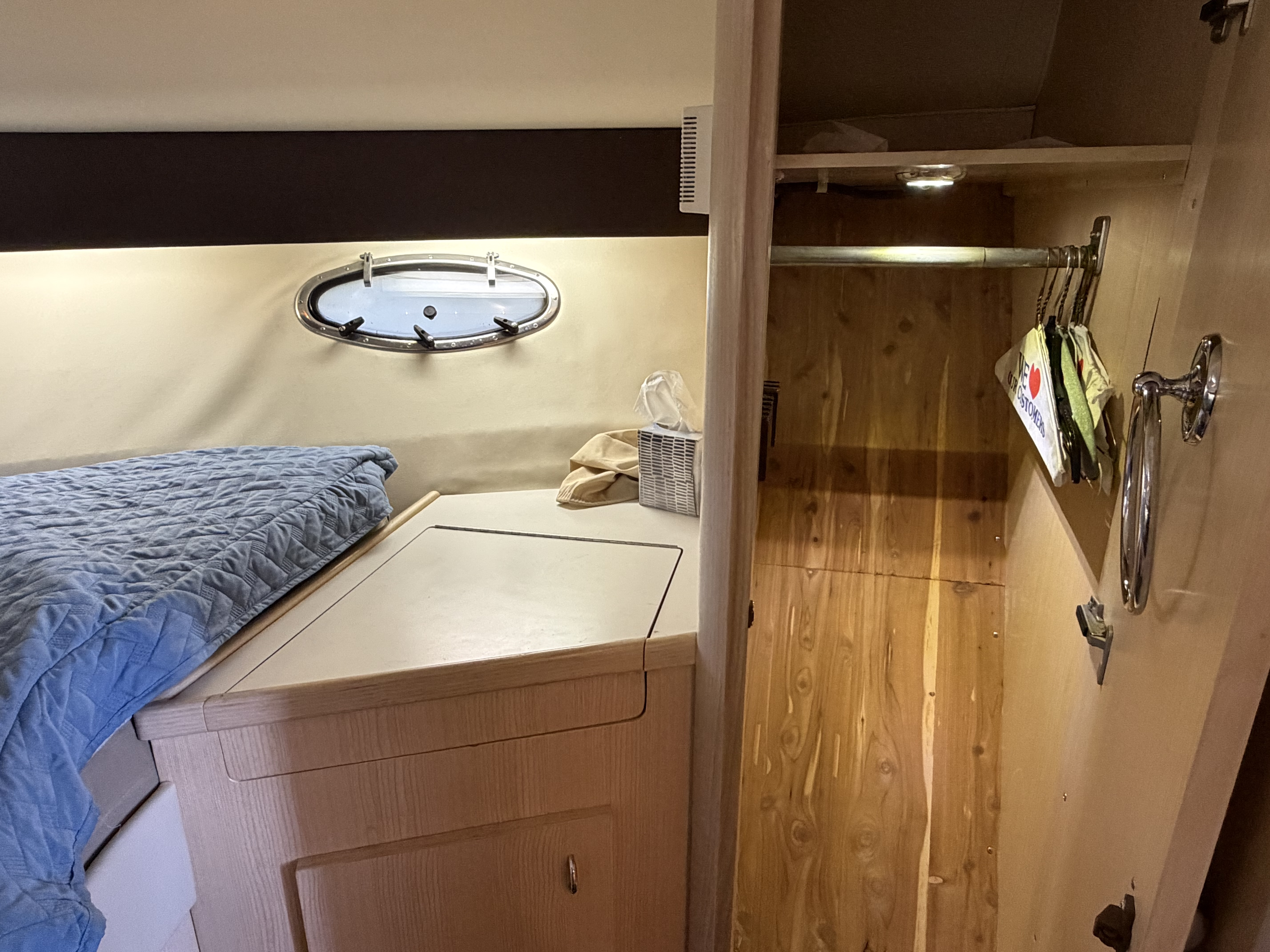 1995 Tiara Yachts 3500 EXPRESS Image Thumbnail #22