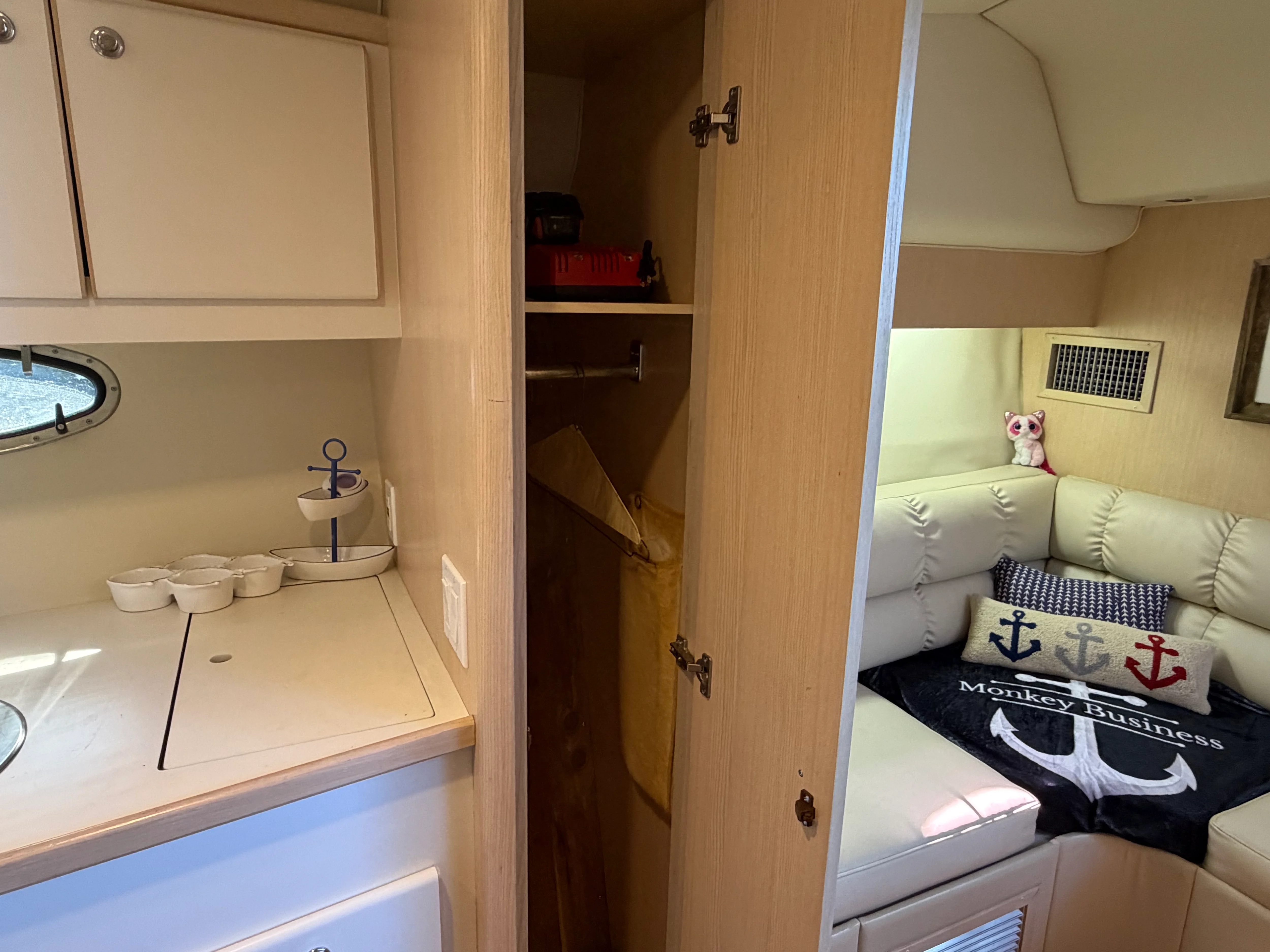 1995 Tiara Yachts 3500 EXPRESS Image Thumbnail #23