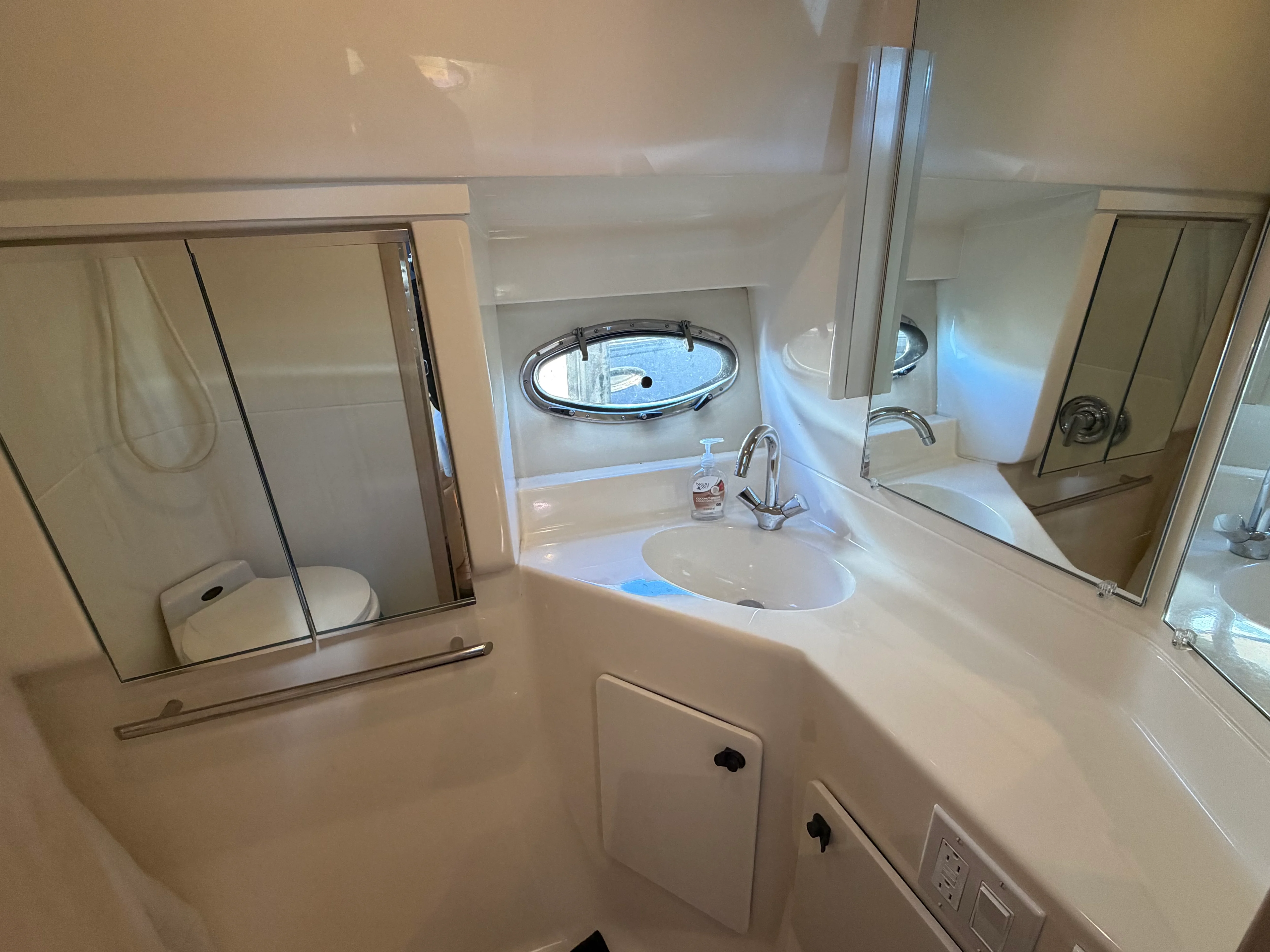 1995 Tiara Yachts 3500 EXPRESS Image Thumbnail #25