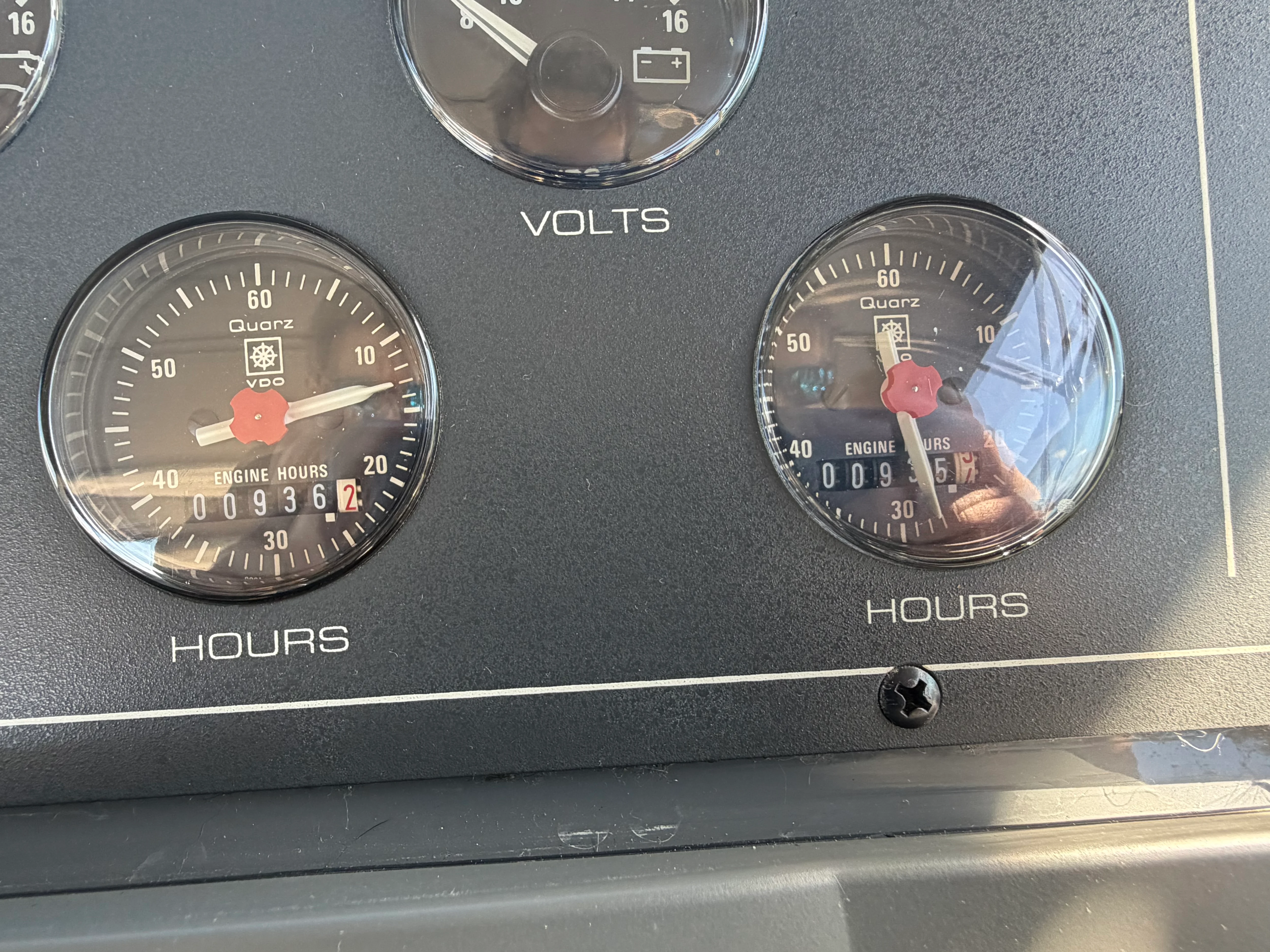 1995 Tiara Yachts 3500 EXPRESS Image Thumbnail #9