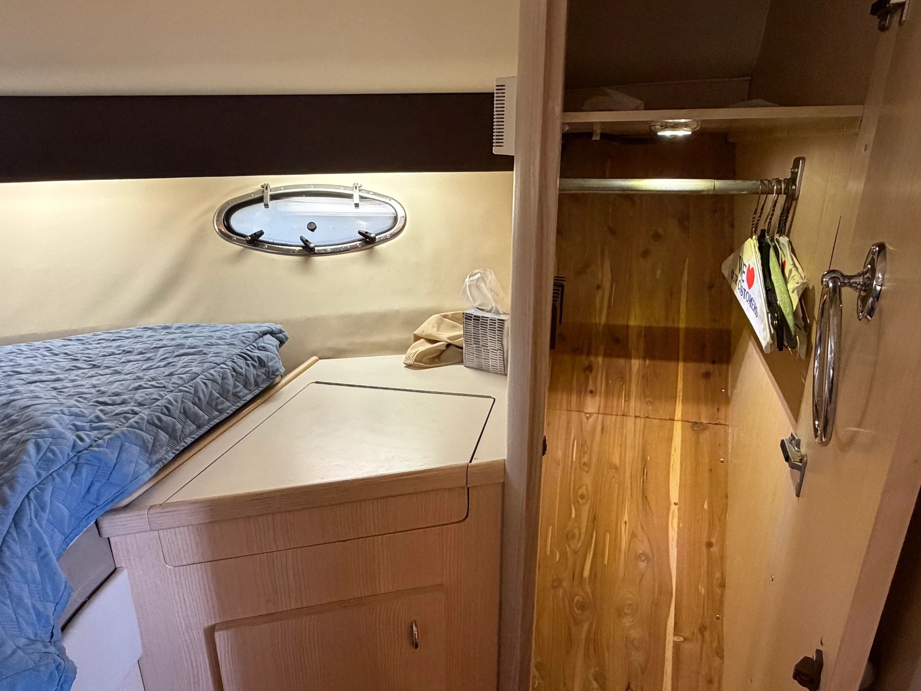 1995 Tiara Yachts 3500 EXPRESS Image Thumbnail #22