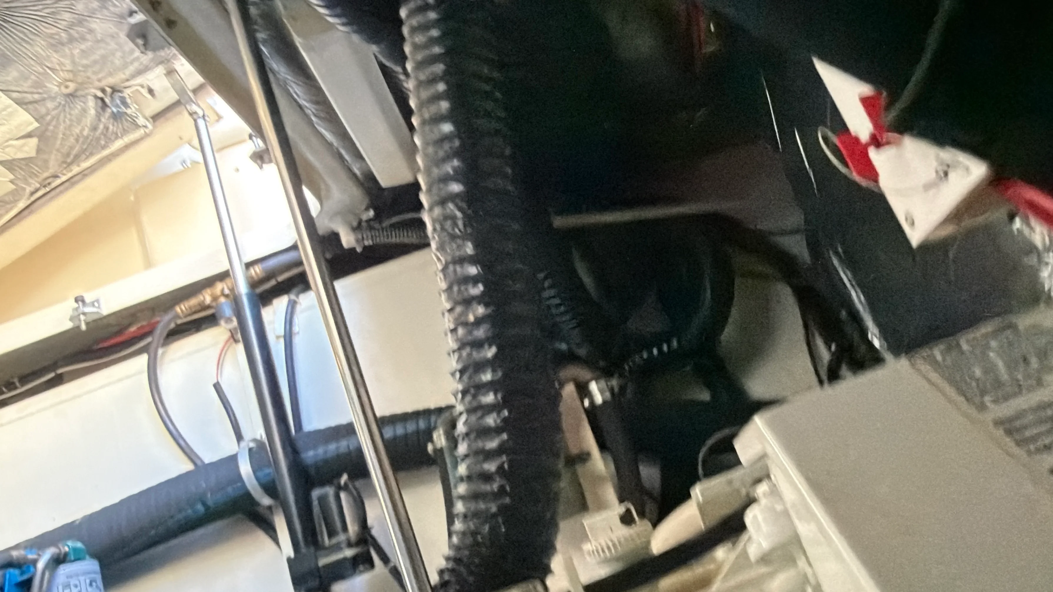 1995 Tiara Yachts 3500 EXPRESS Image Thumbnail #35