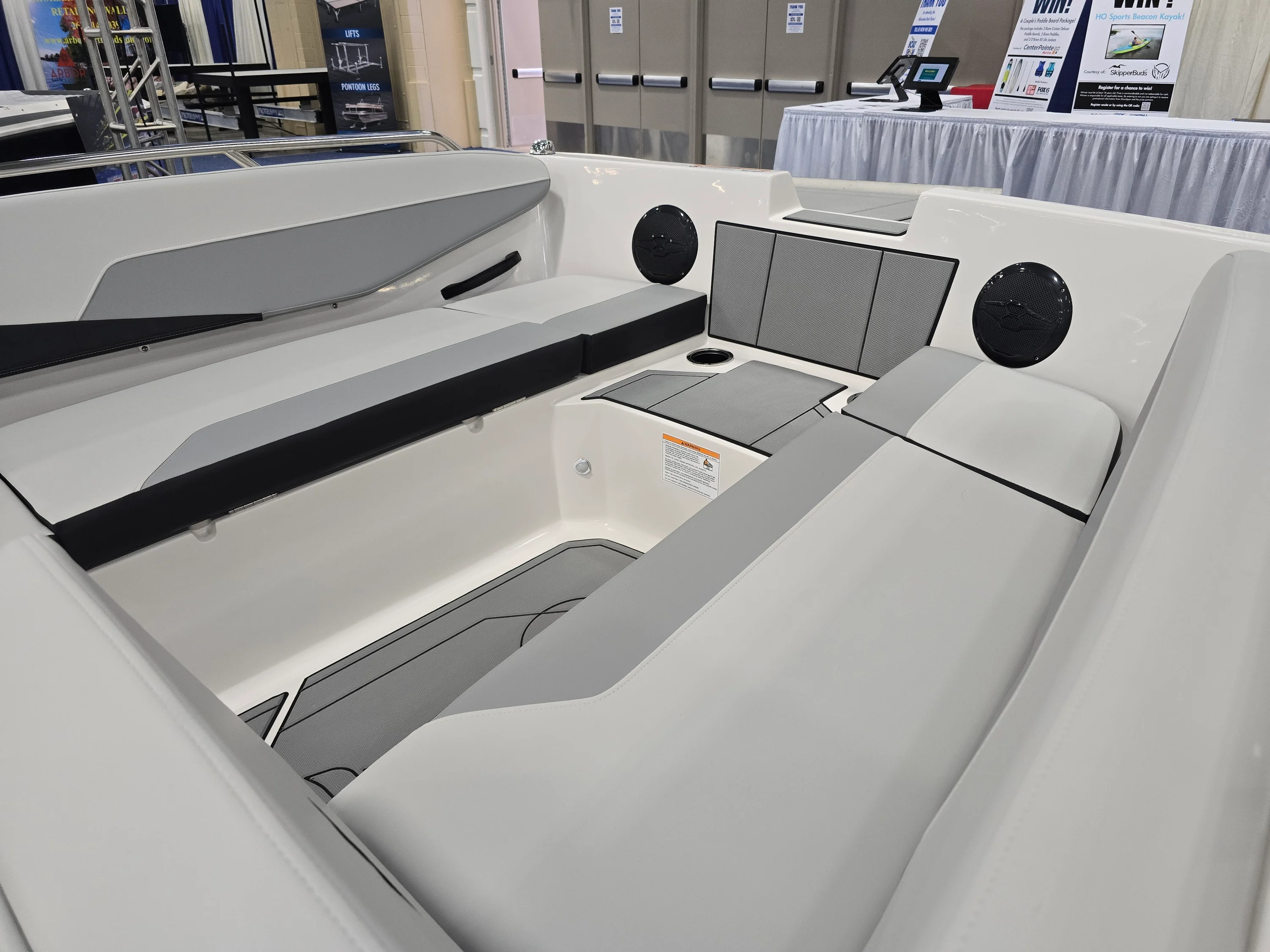 2026 Starcraft SV 16 OB Image Thumbnail #30