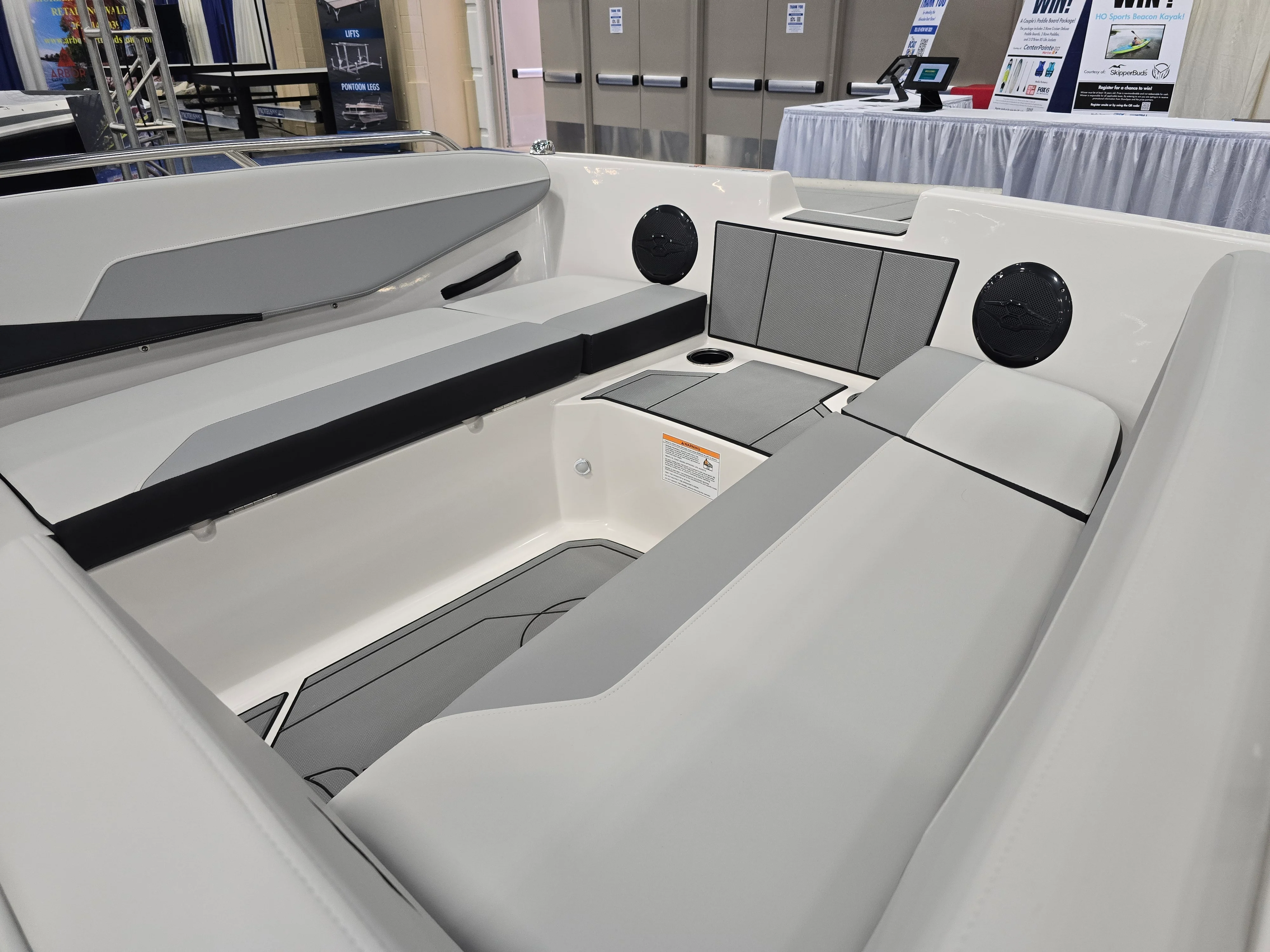 2026 Starcraft SV 16 OB Image Thumbnail #30