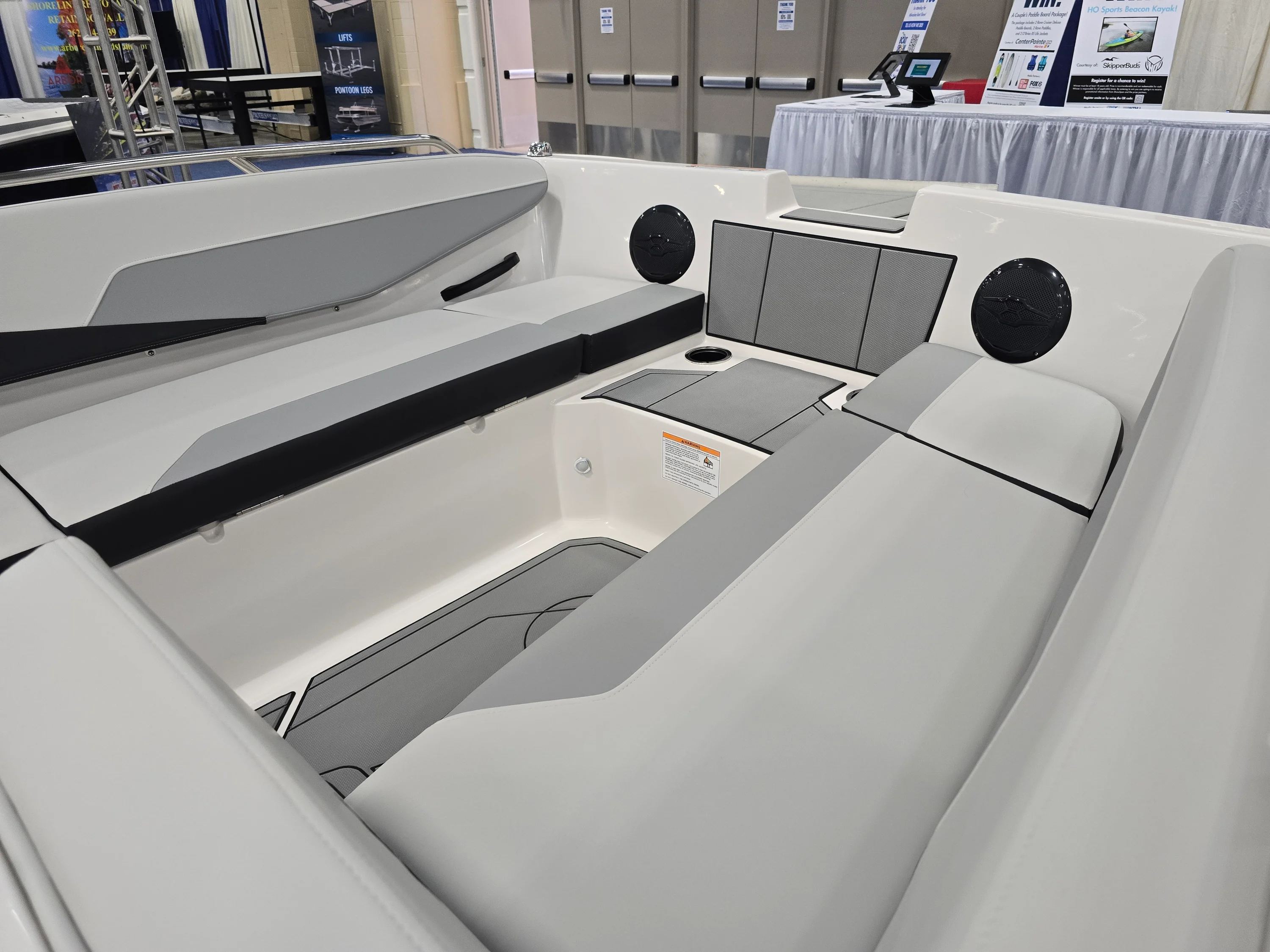 2026 Starcraft SV 16 OB Image Thumbnail #27