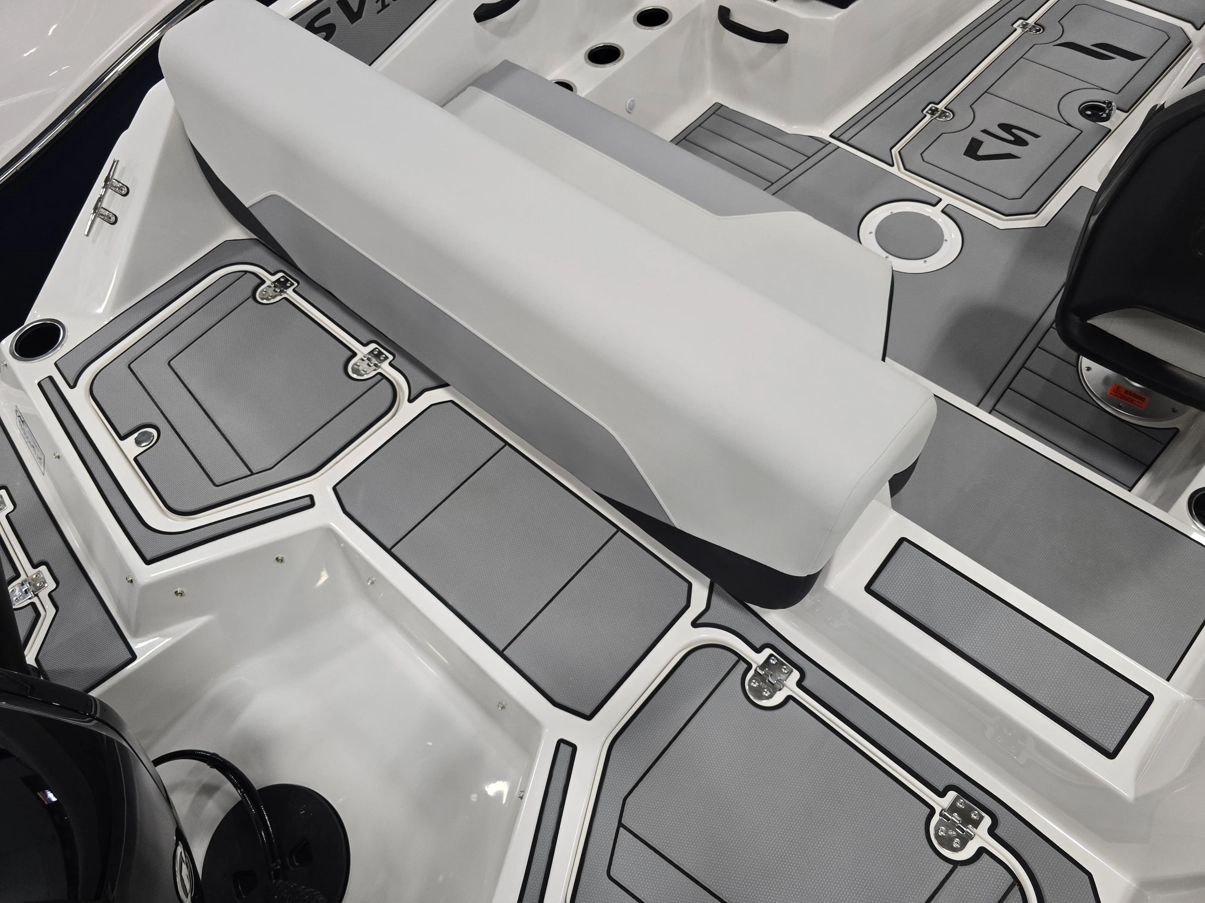 2026 Starcraft SV 18 OB Image Thumbnail #8