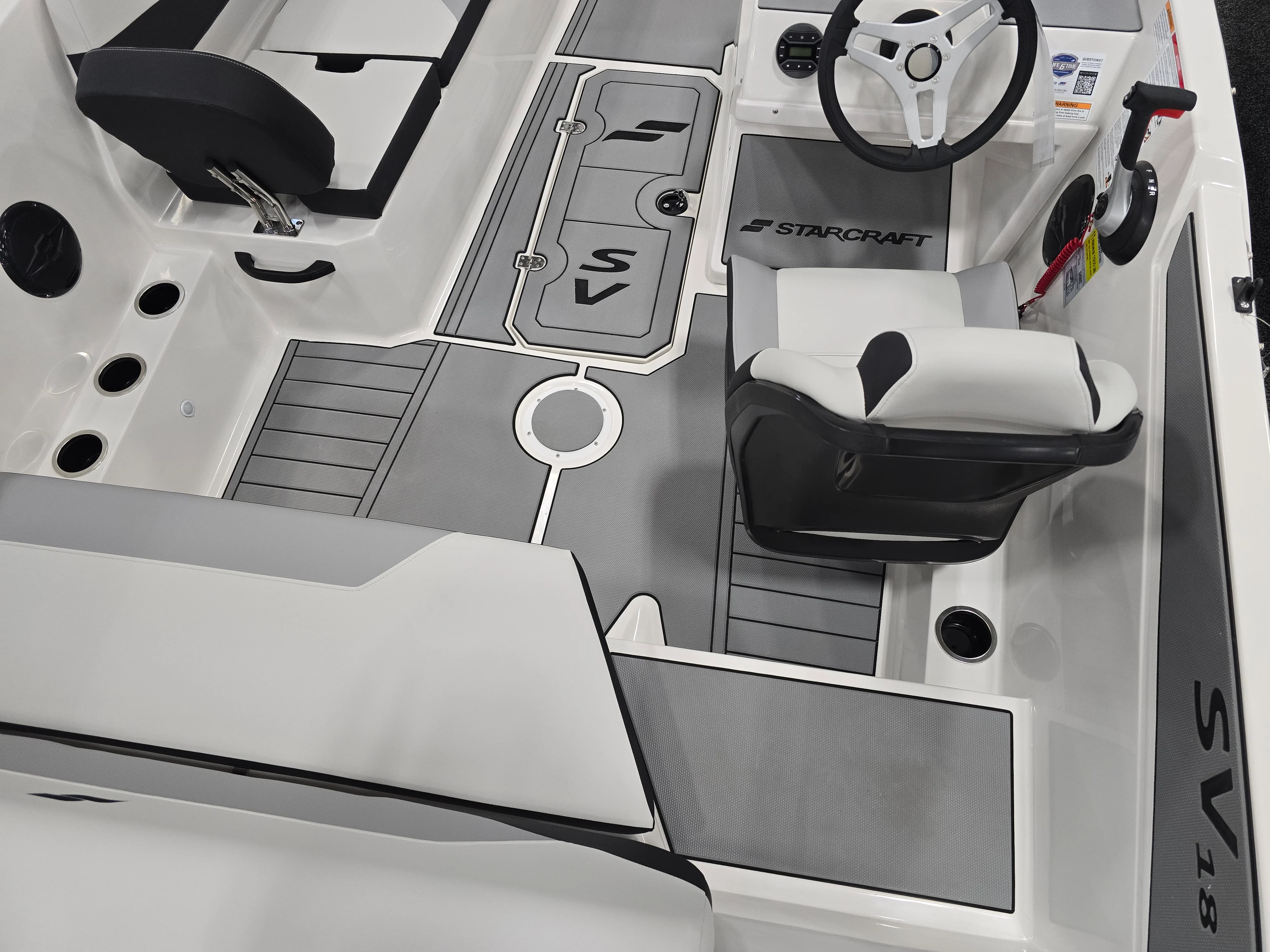 2026 Starcraft SV 18 OB Image Thumbnail #13