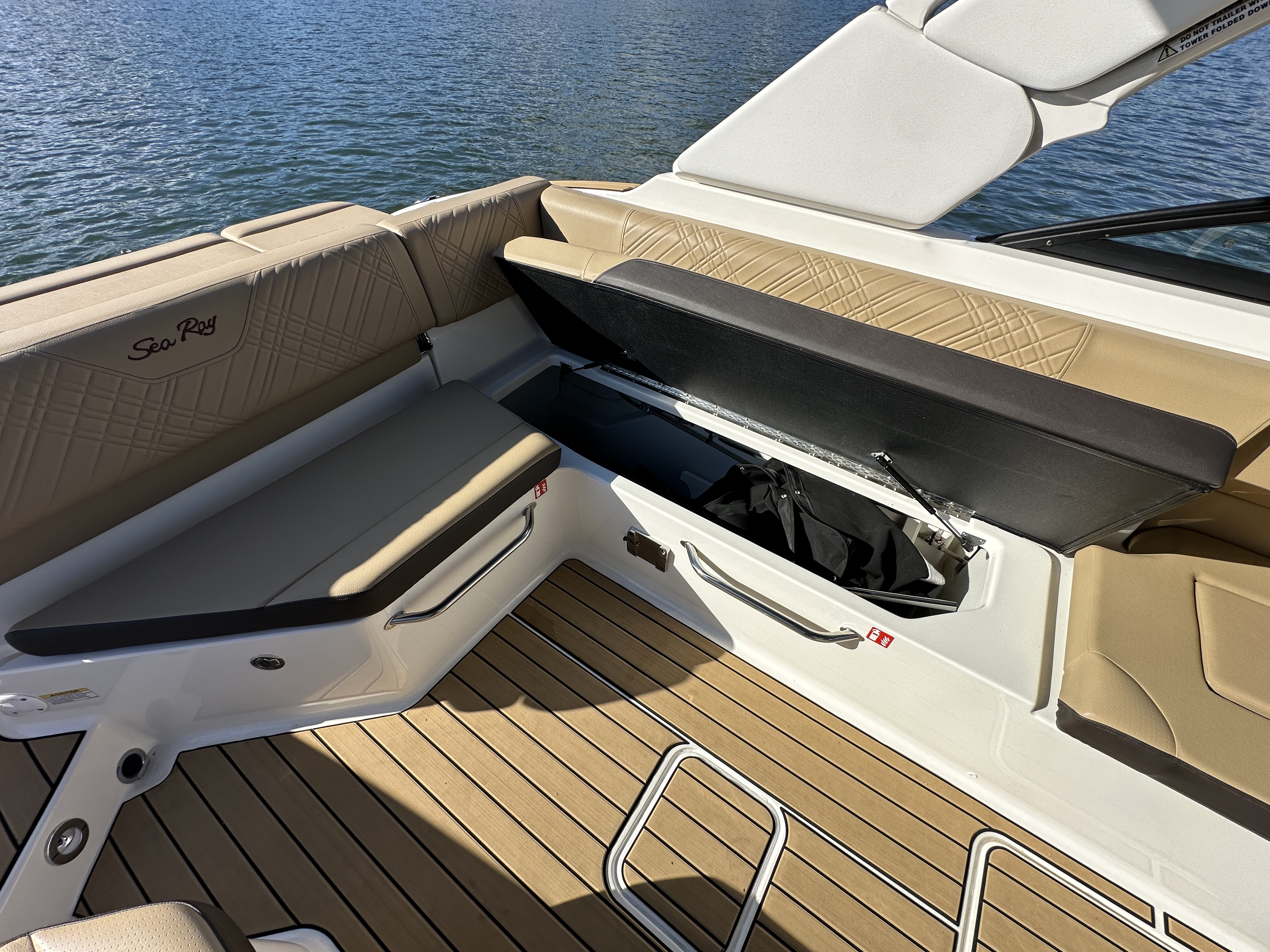 2025 Sea Ray SDX 270 Surf Image Thumbnail #34