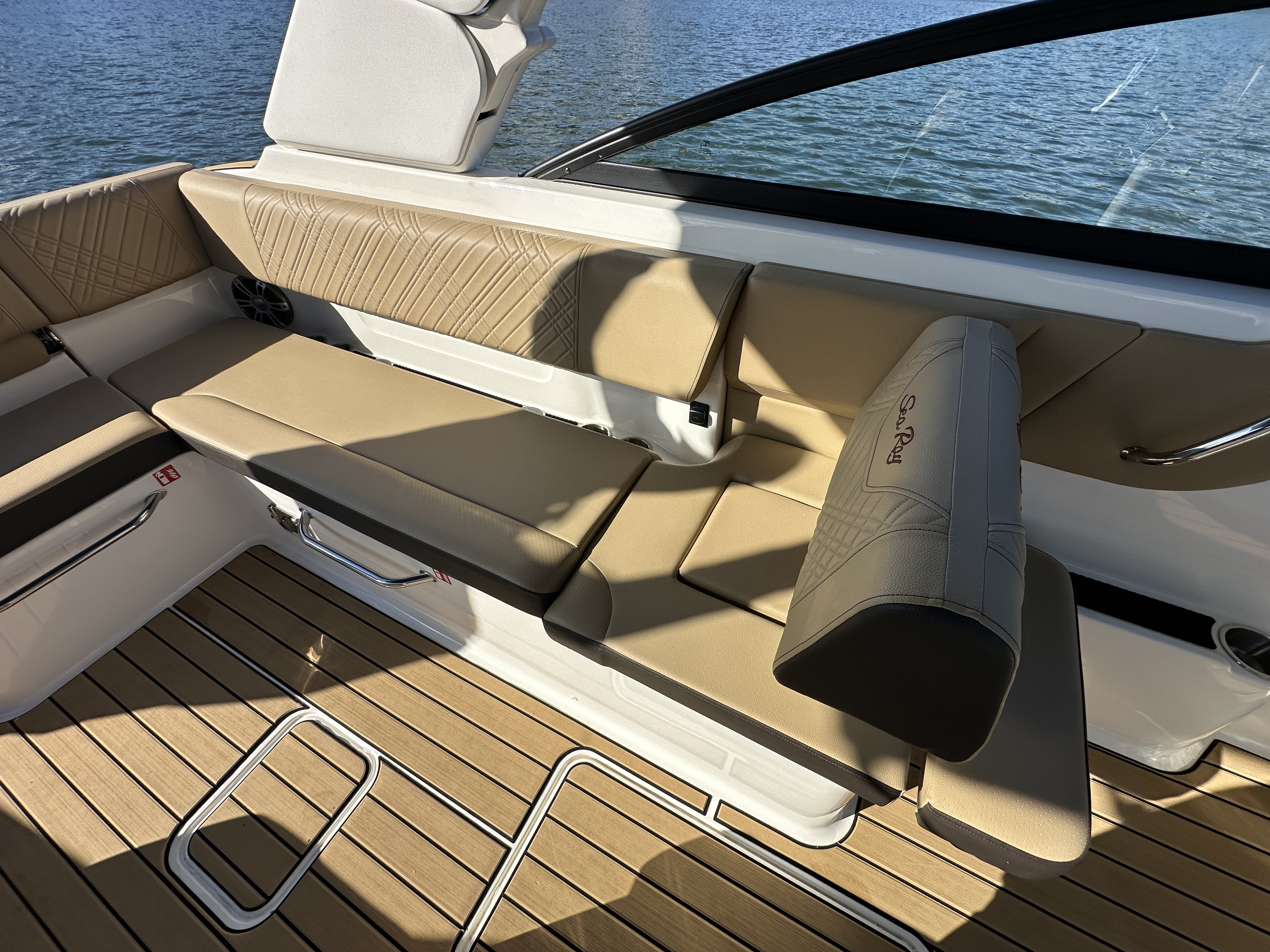 2025 Sea Ray SDX 270 Surf Image Thumbnail #30