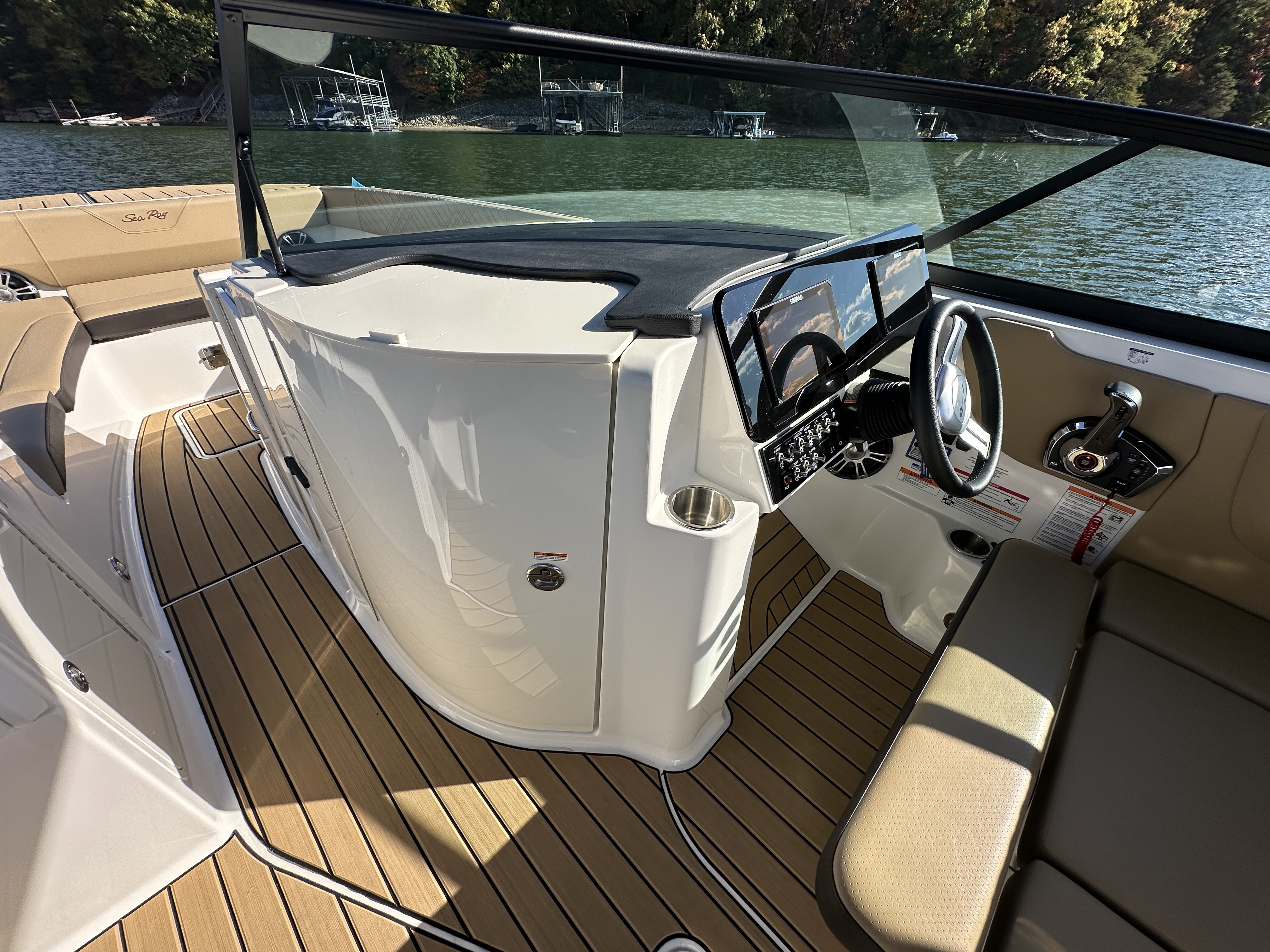 2025 Sea Ray SDX 270 Surf Image Thumbnail #27