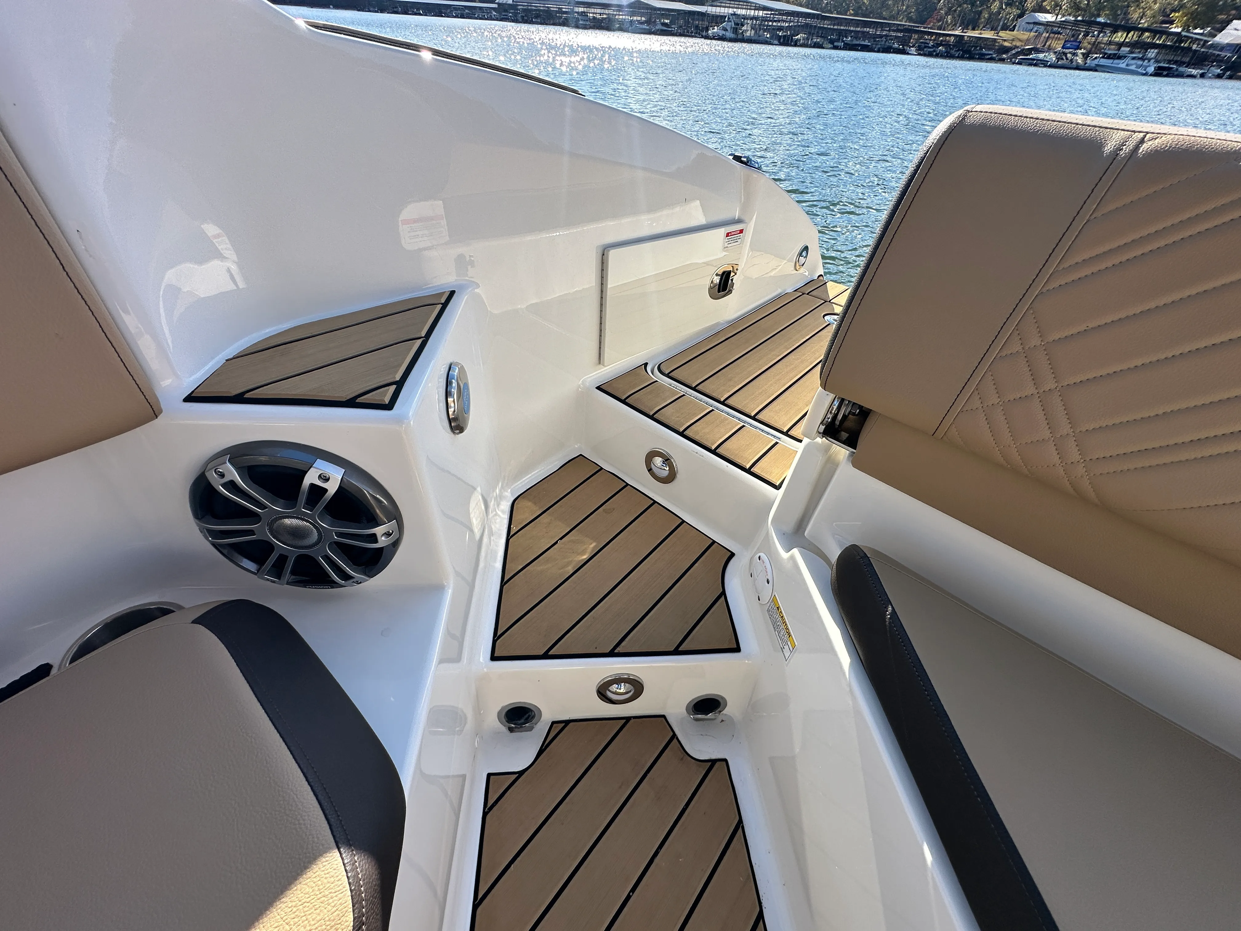 2025 Sea Ray SDX 270 Surf Image Thumbnail #36