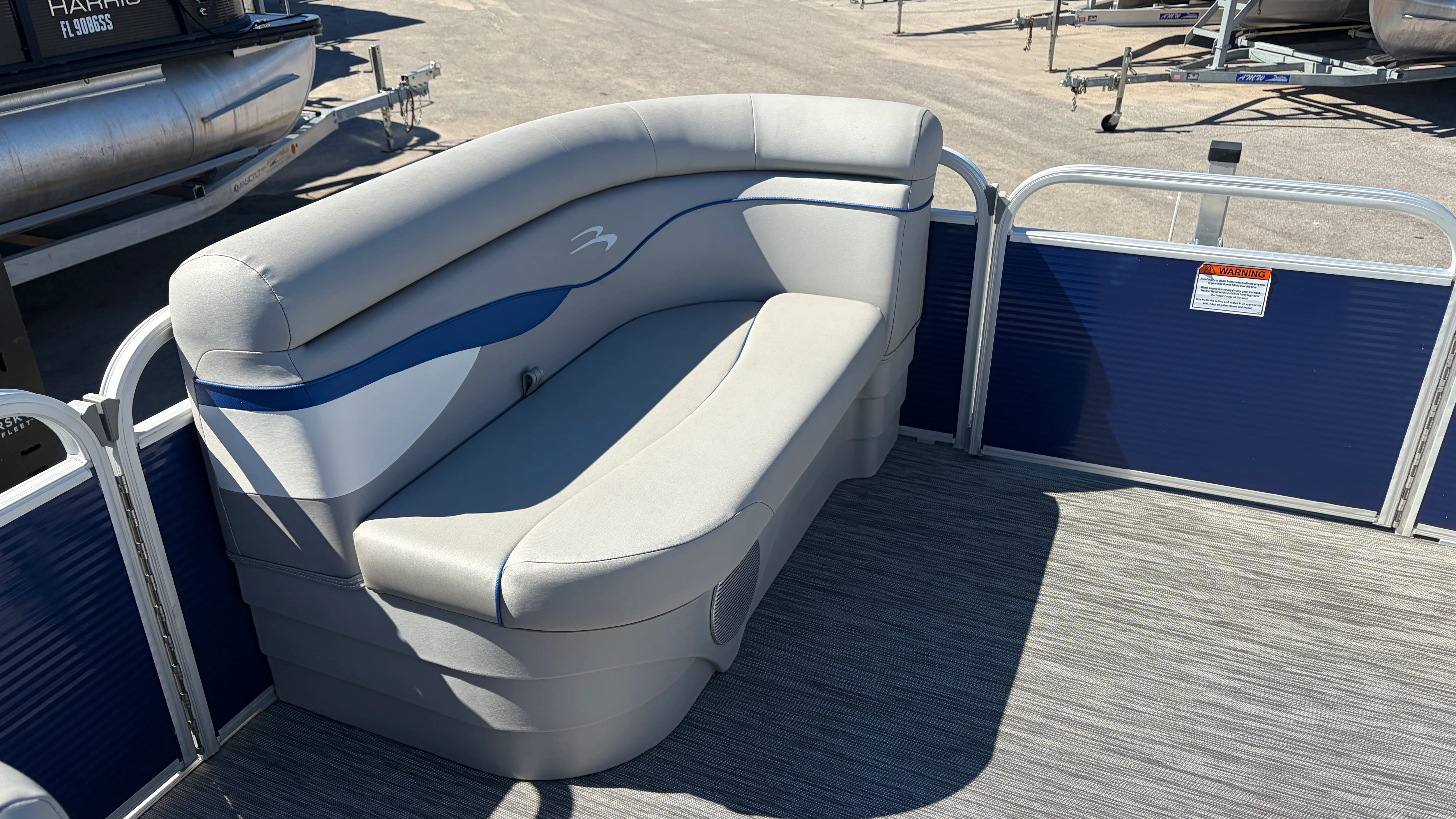 2021 Bennington 20SV Image Thumbnail #9