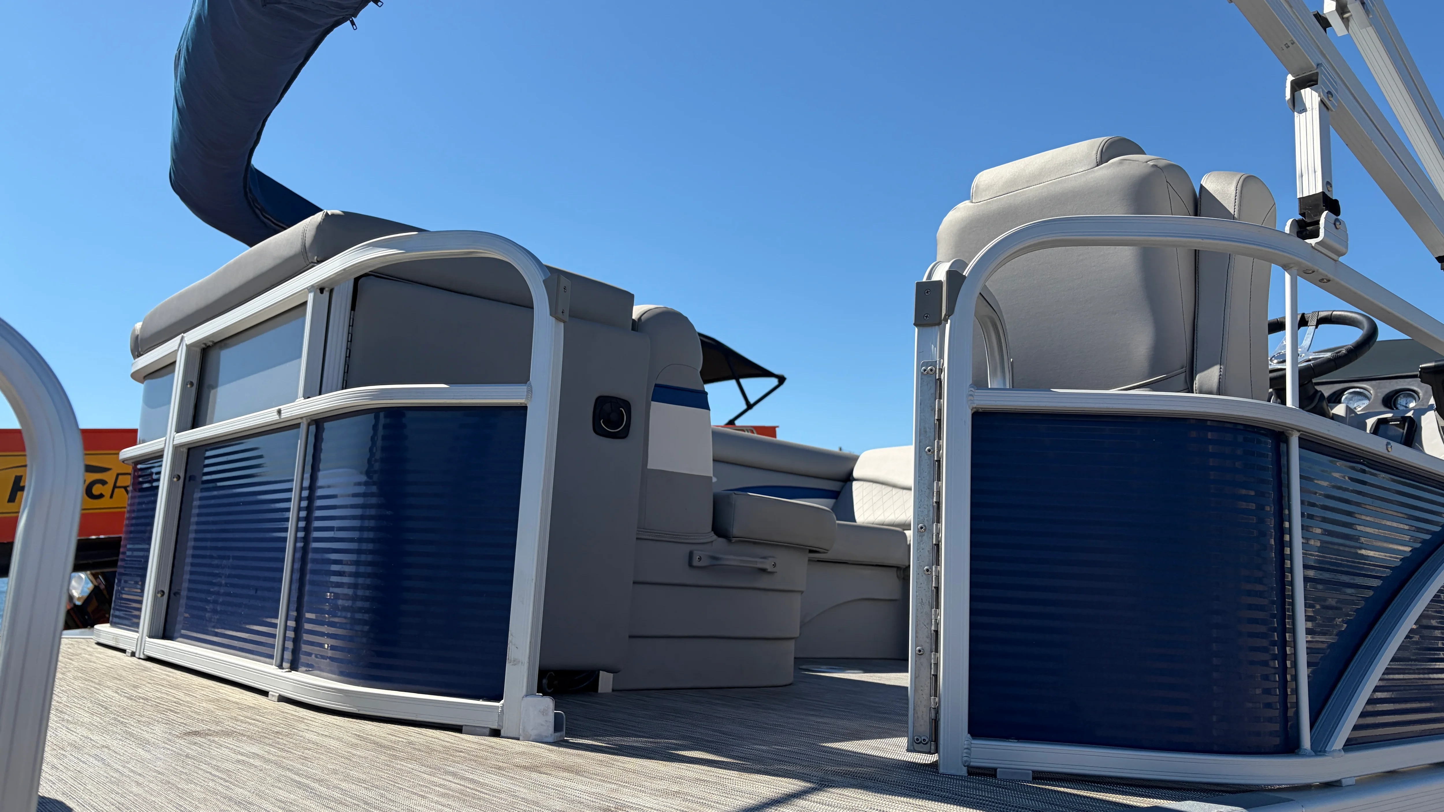 2021 Bennington 20SV Image Thumbnail #20