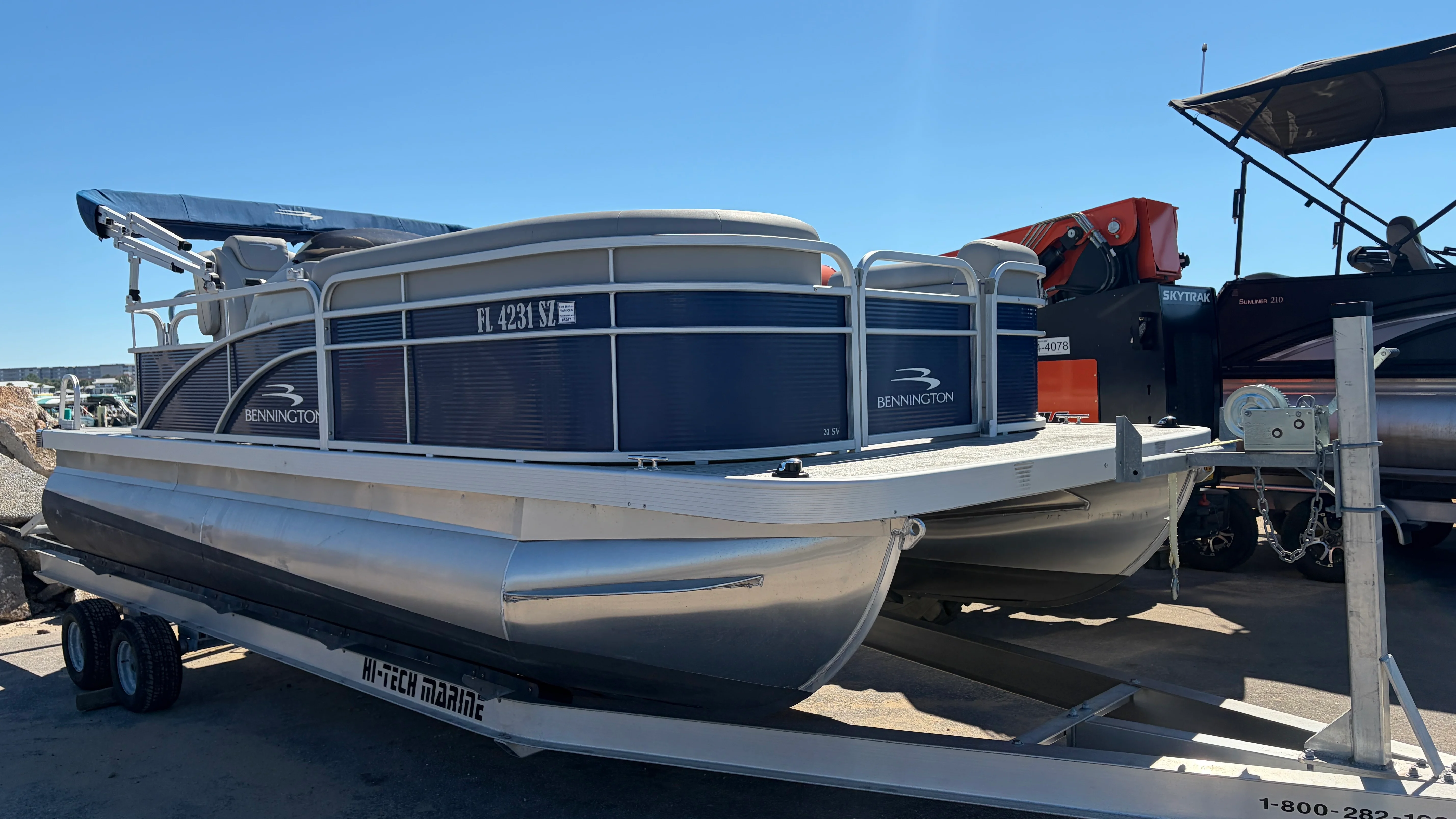 2021 Bennington 20SV Image Thumbnail #1