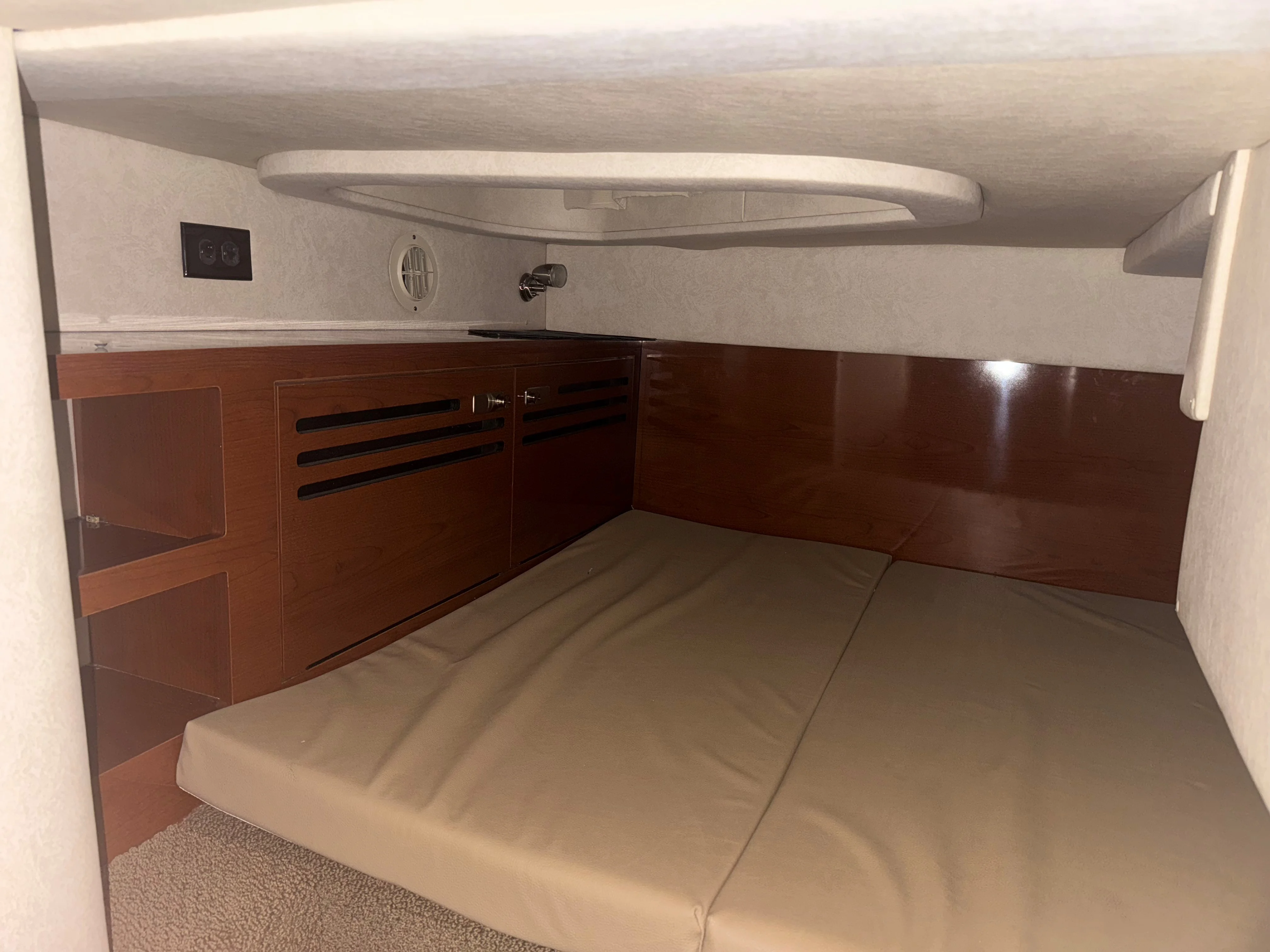 2012 Sea Ray 280 SUNDANCER Image Thumbnail #21