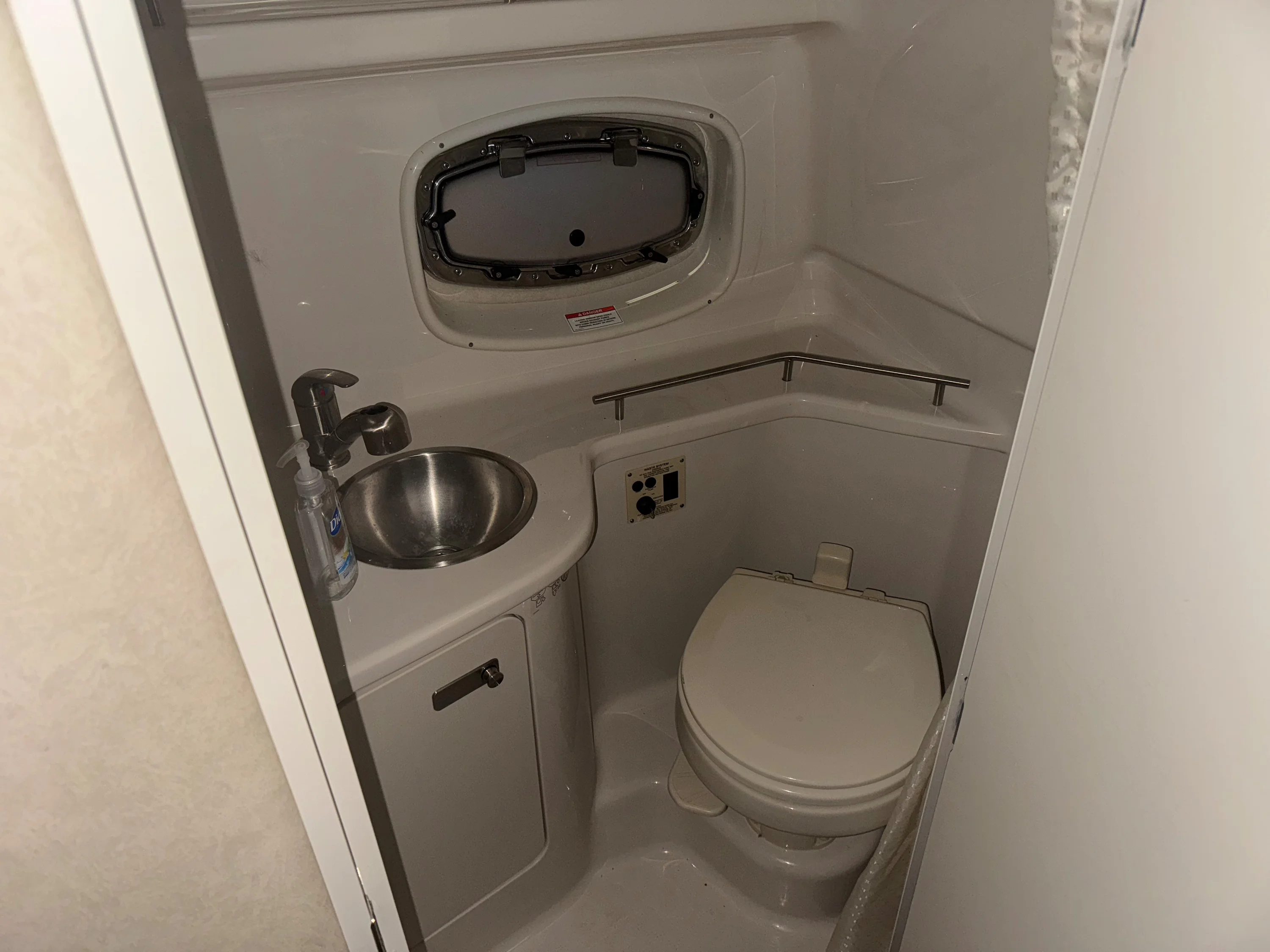 2012 Sea Ray 280 SUNDANCER Image Thumbnail #19