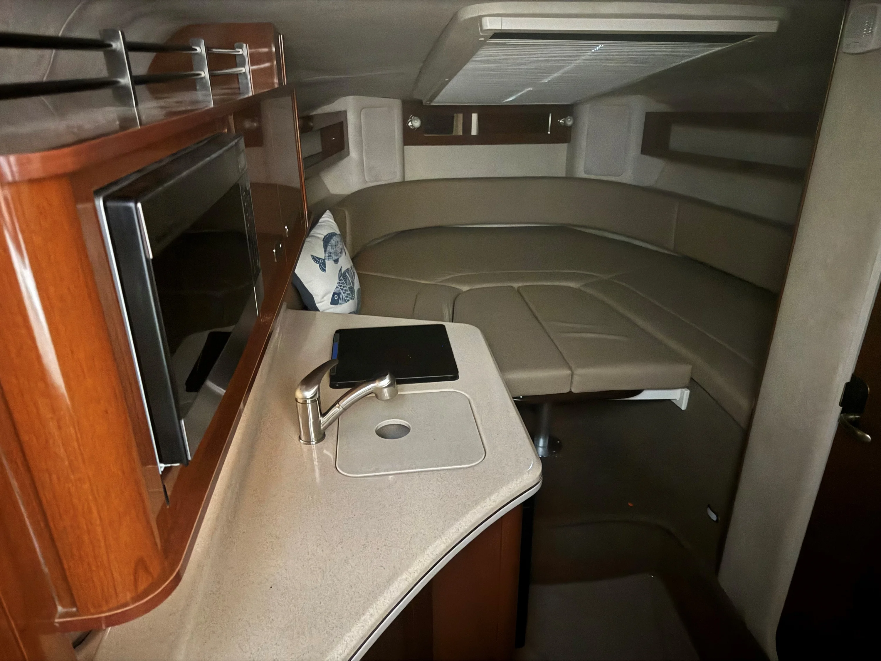 2012 Sea Ray 280 SUNDANCER Image Thumbnail #14