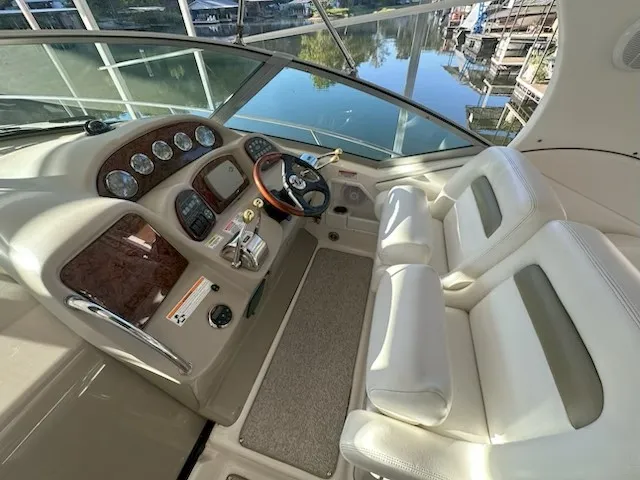 2007 Sea Ray 320 SUNDANCER Image Thumbnail #6