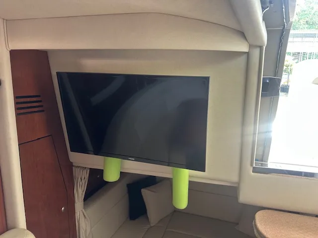 2007 Sea Ray 320 SUNDANCER Image Thumbnail #11