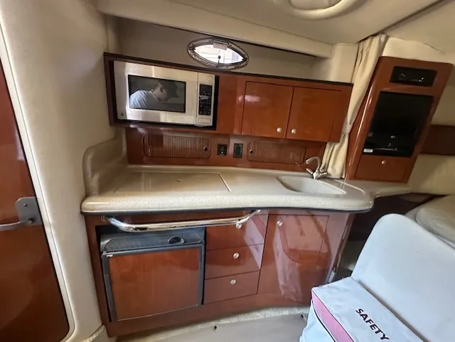 2007 Sea Ray 320 SUNDANCER Image Thumbnail #8