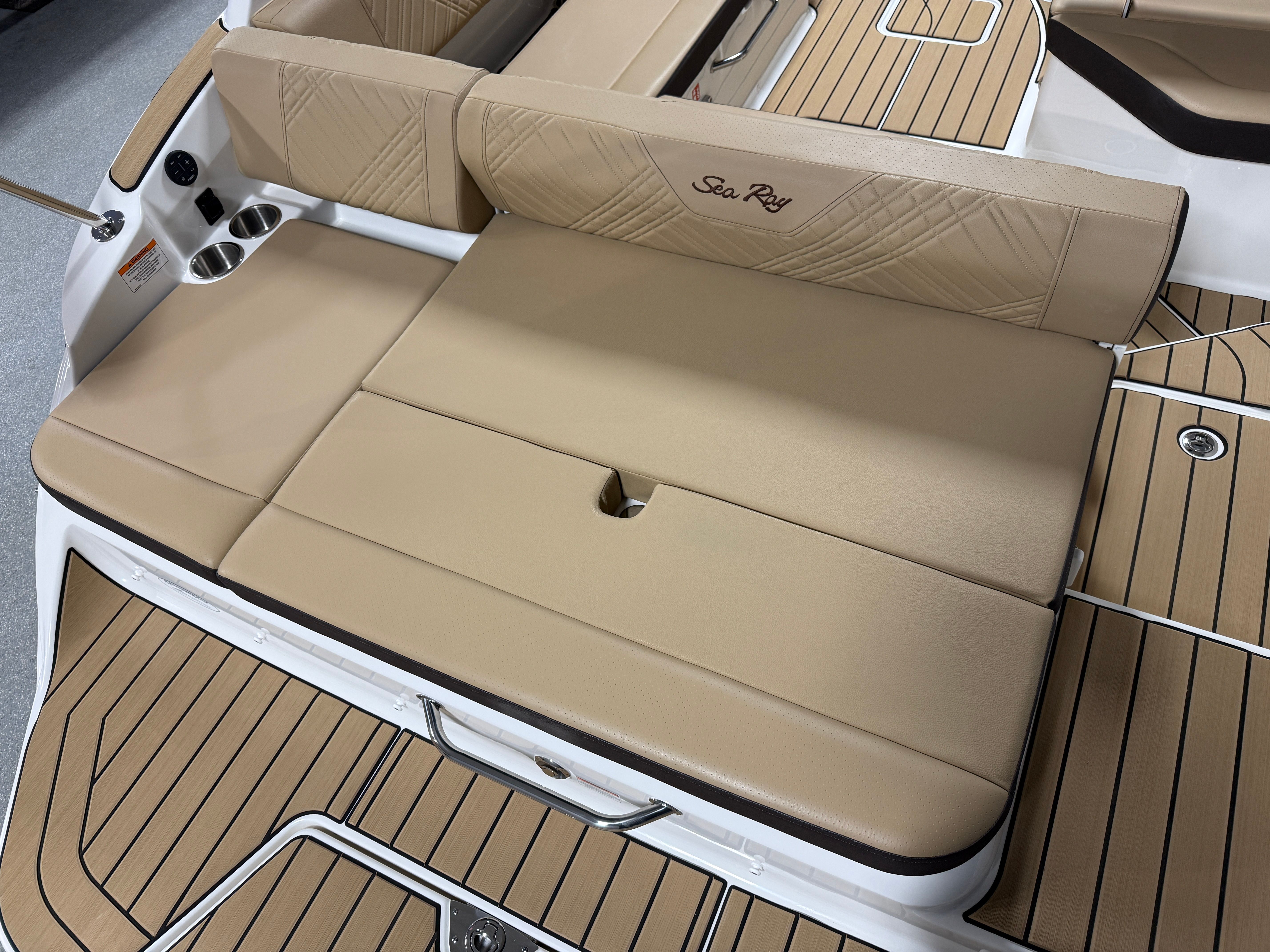 2026 Sea Ray SDX 230 Image Thumbnail #15