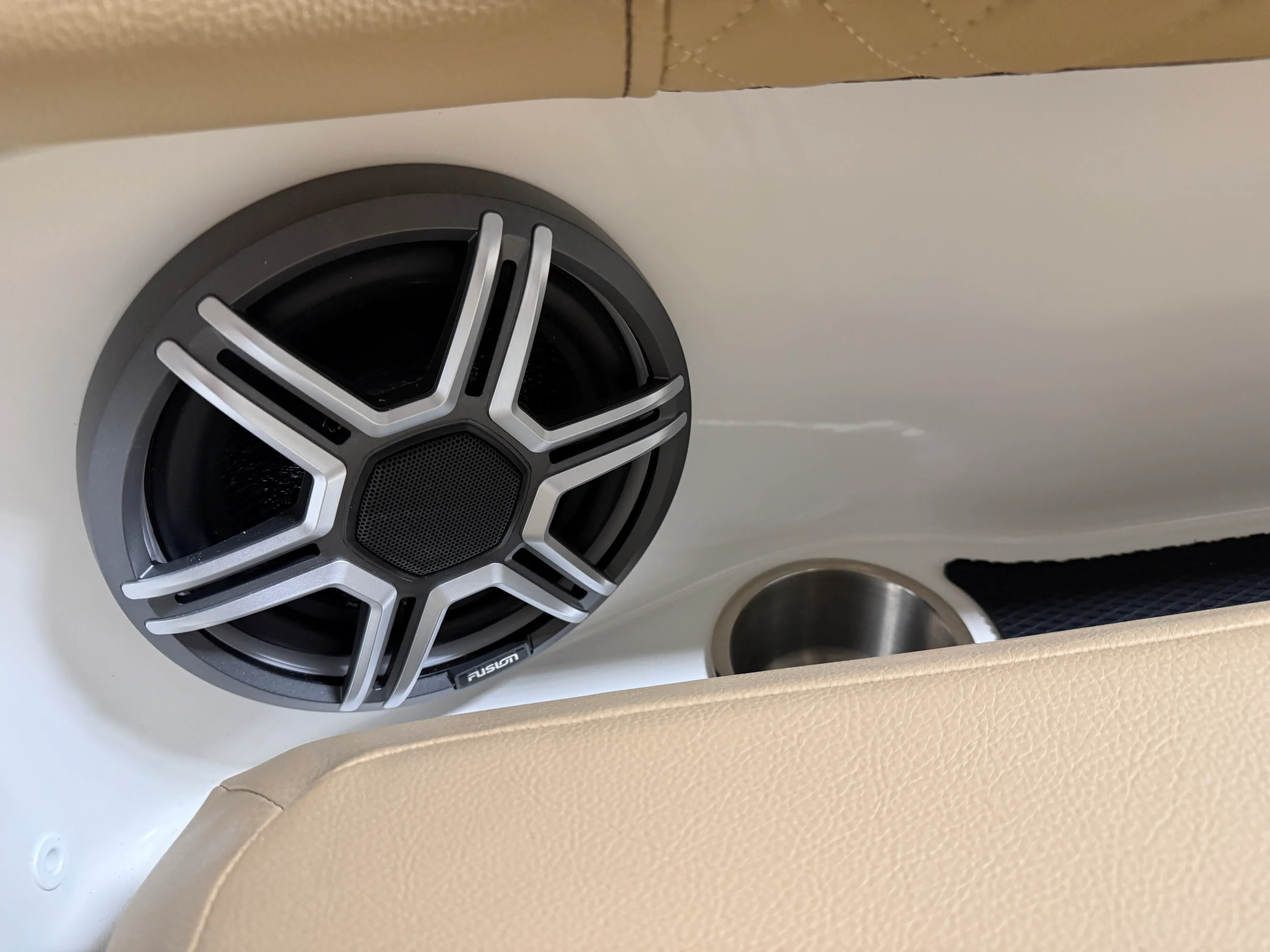 2026 Sea Ray SDX 230 Image Thumbnail #41