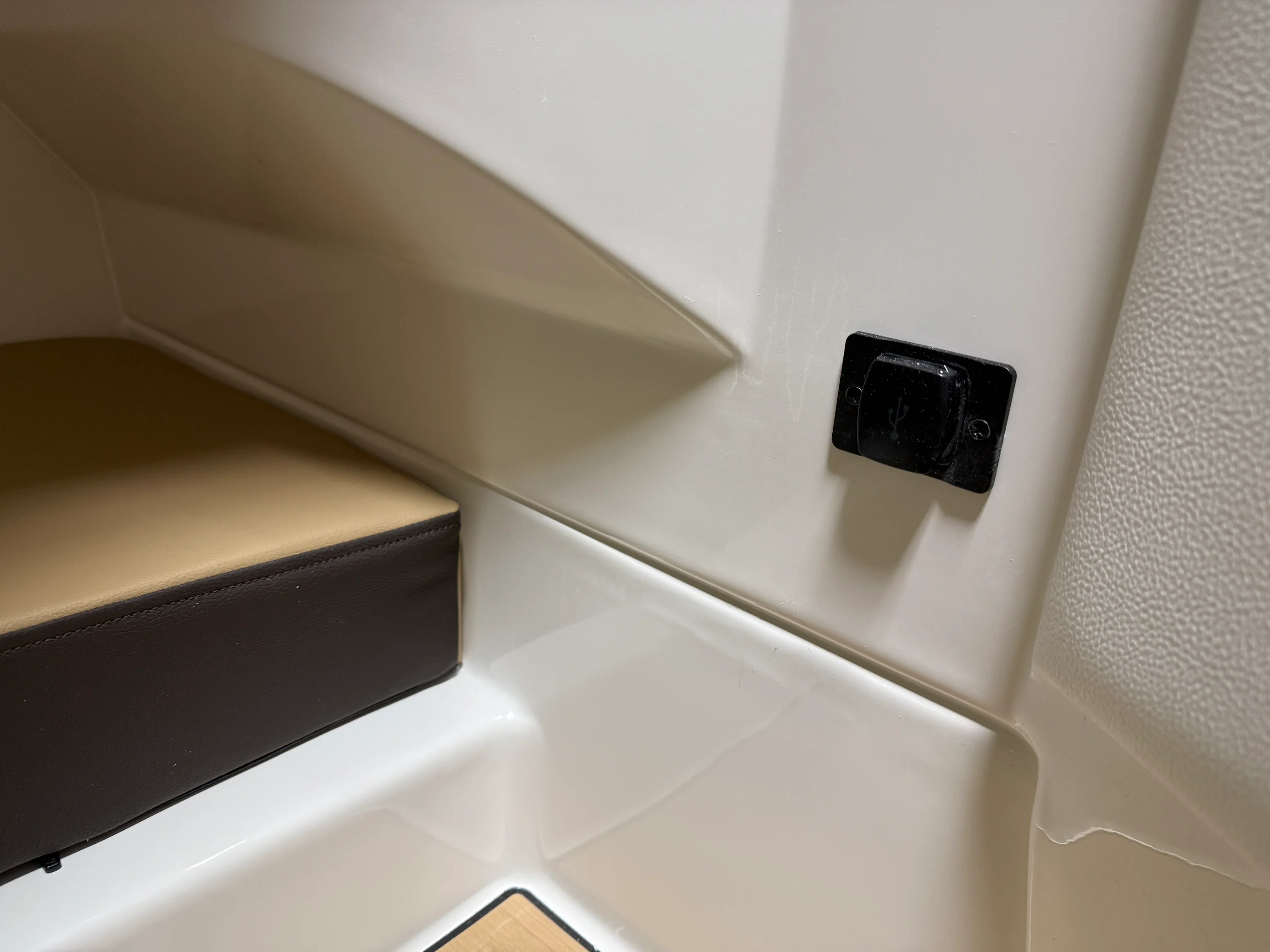 2026 Sea Ray SDX 230 Image Thumbnail #82