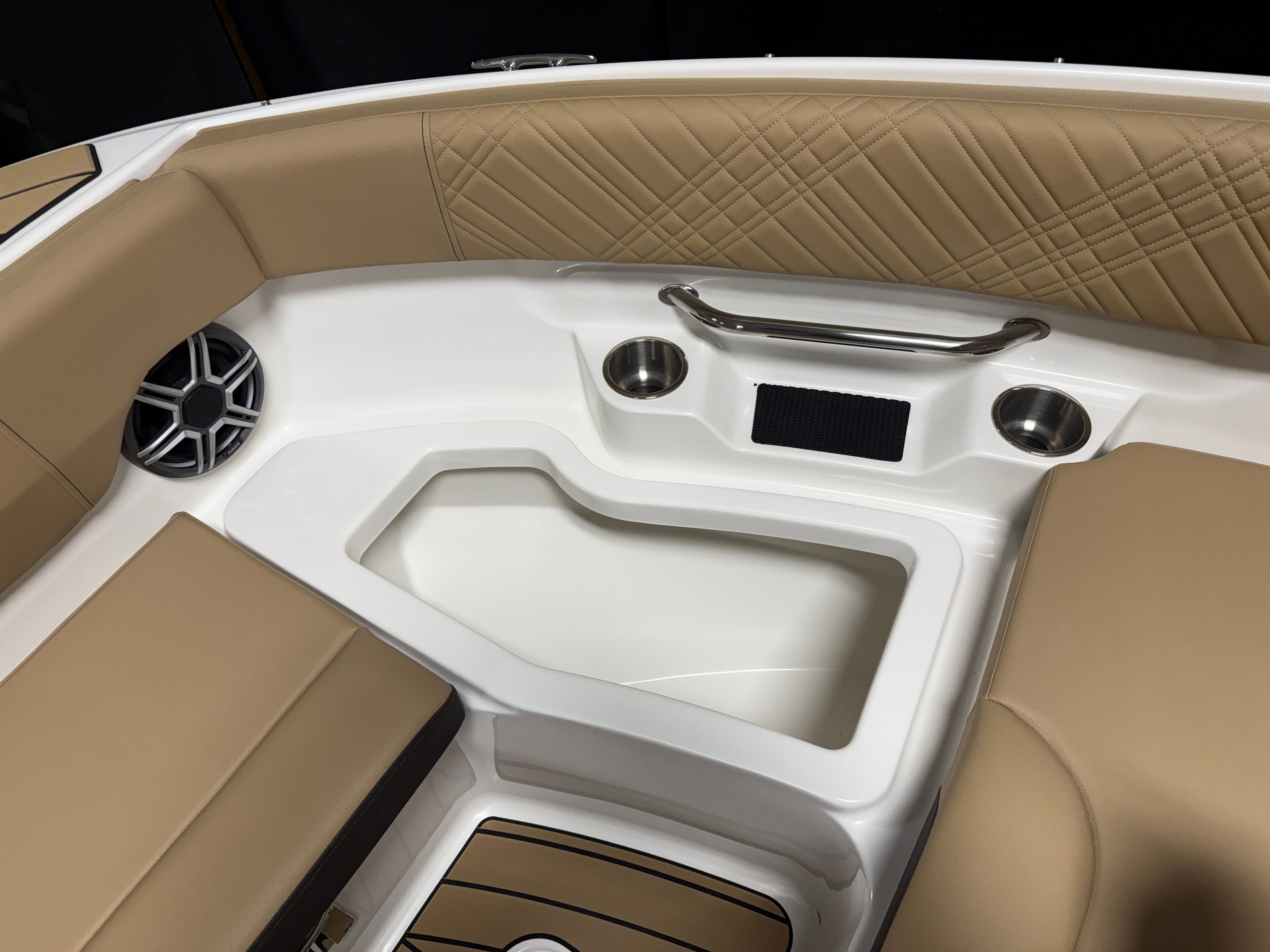 2026 Sea Ray SDX 230 Image Thumbnail #91