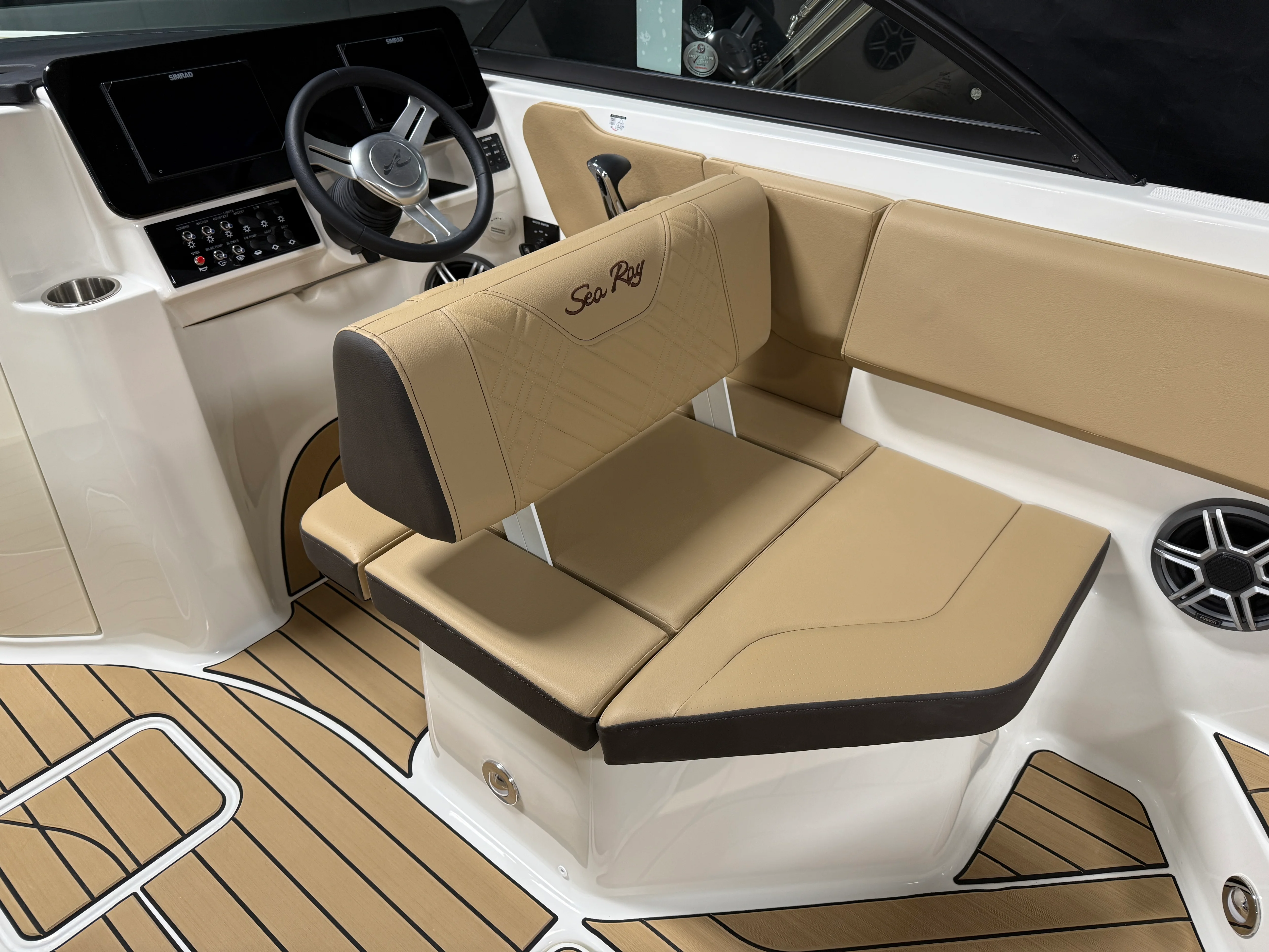 2026 Sea Ray SDX 230 Image Thumbnail #65