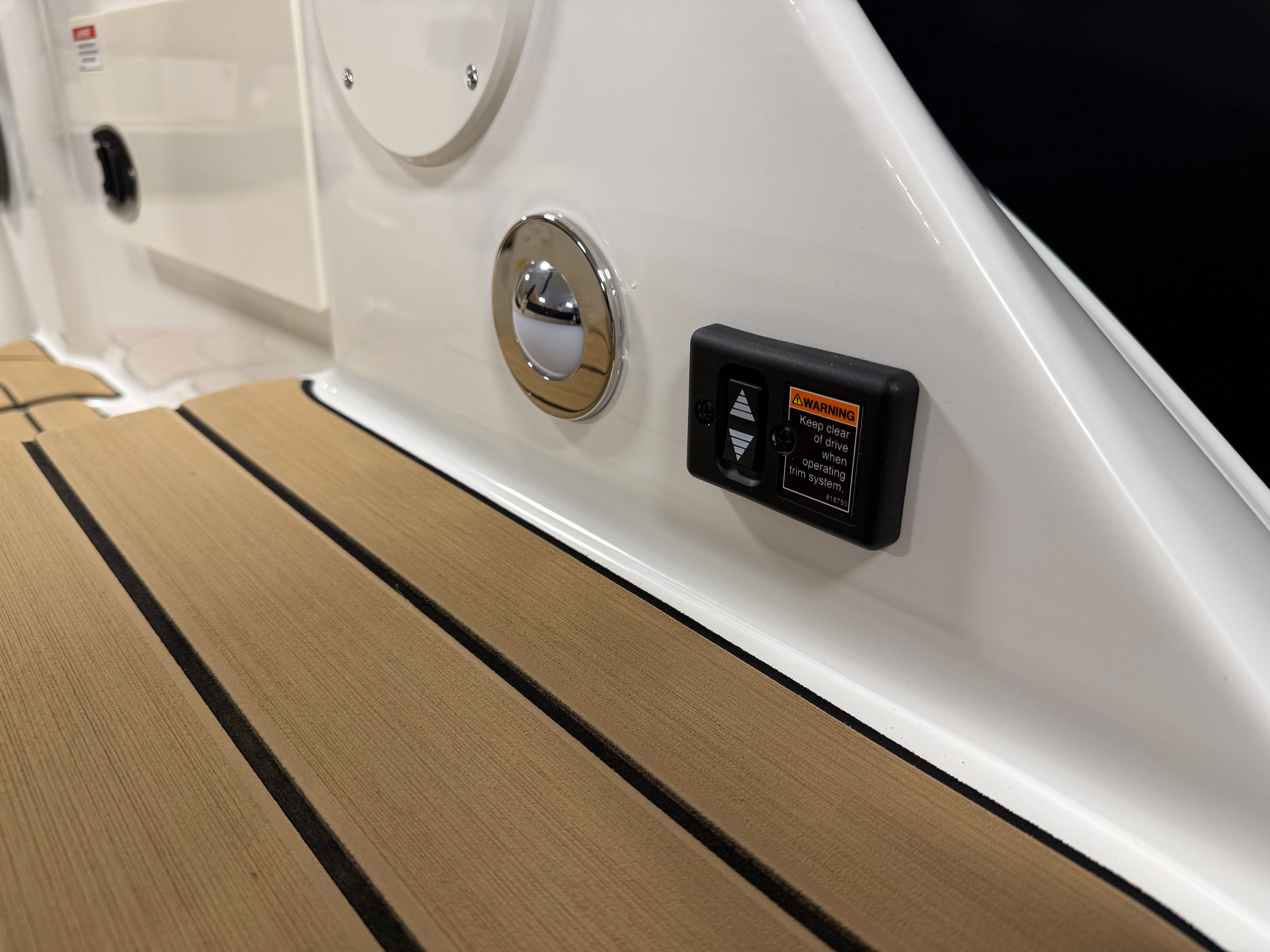 2026 Sea Ray SDX 230 Image Thumbnail #26