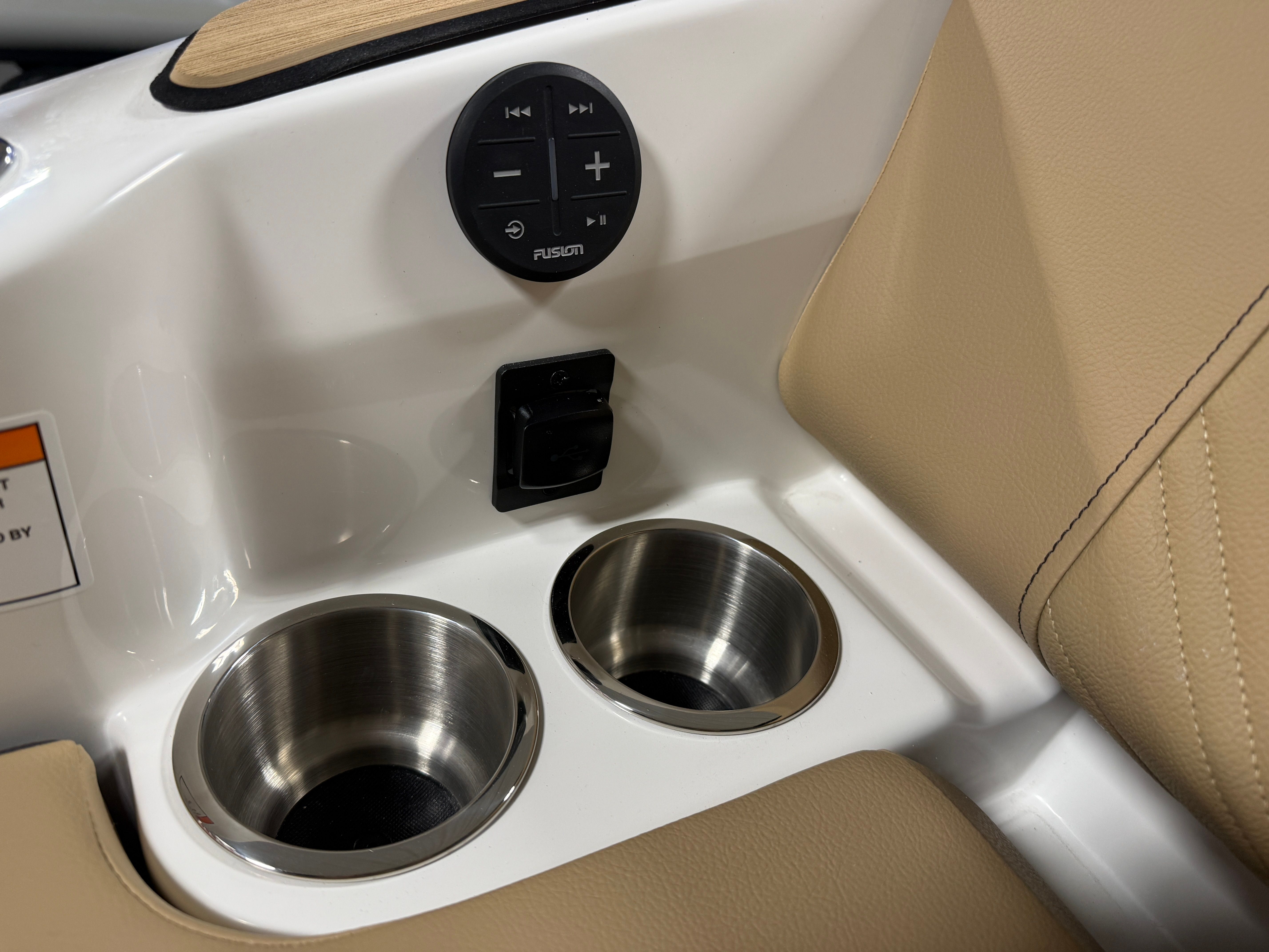 2026 Sea Ray SDX 230 Image Thumbnail #20