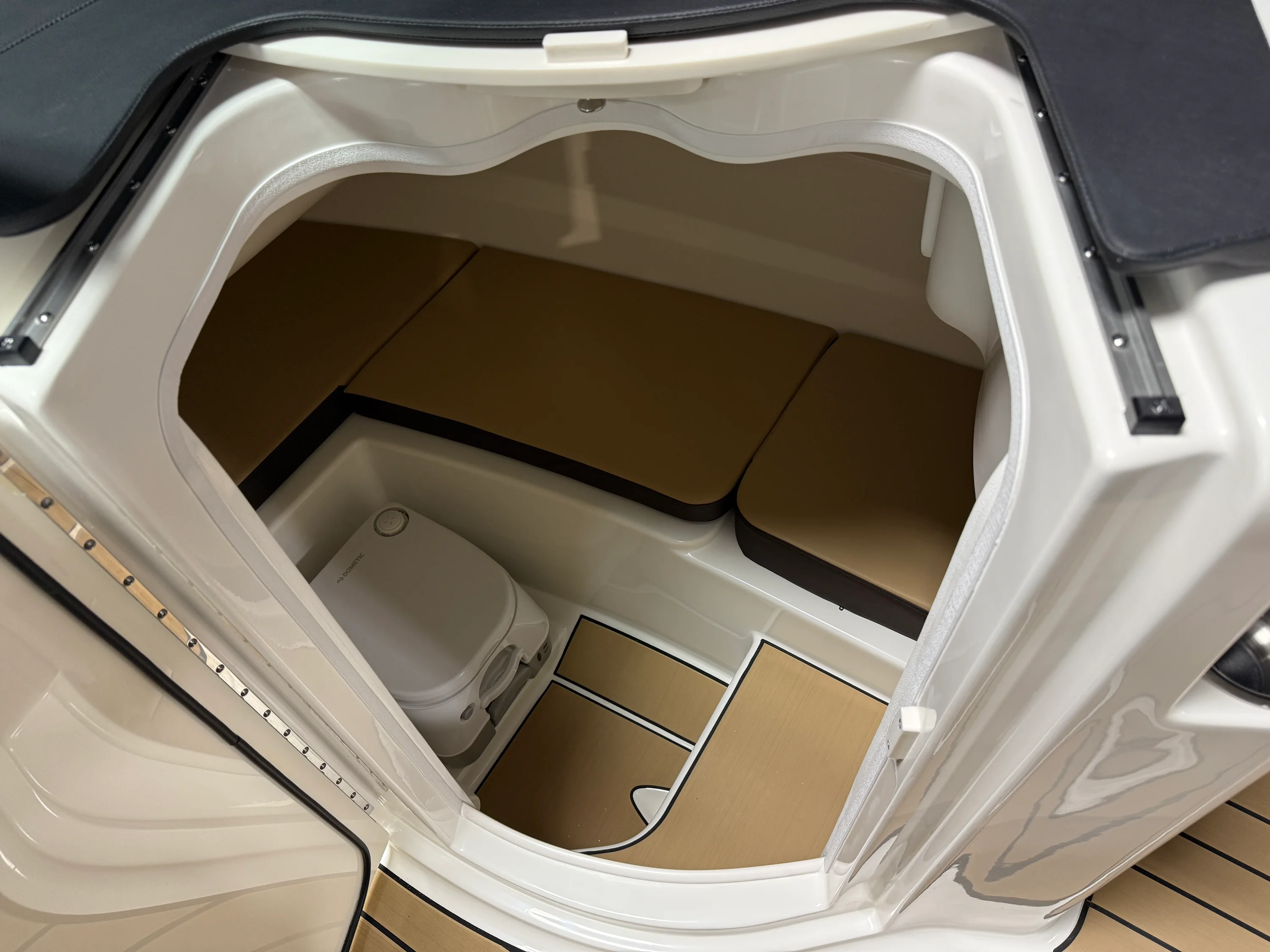 2026 Sea Ray SDX 230 Image Thumbnail #80