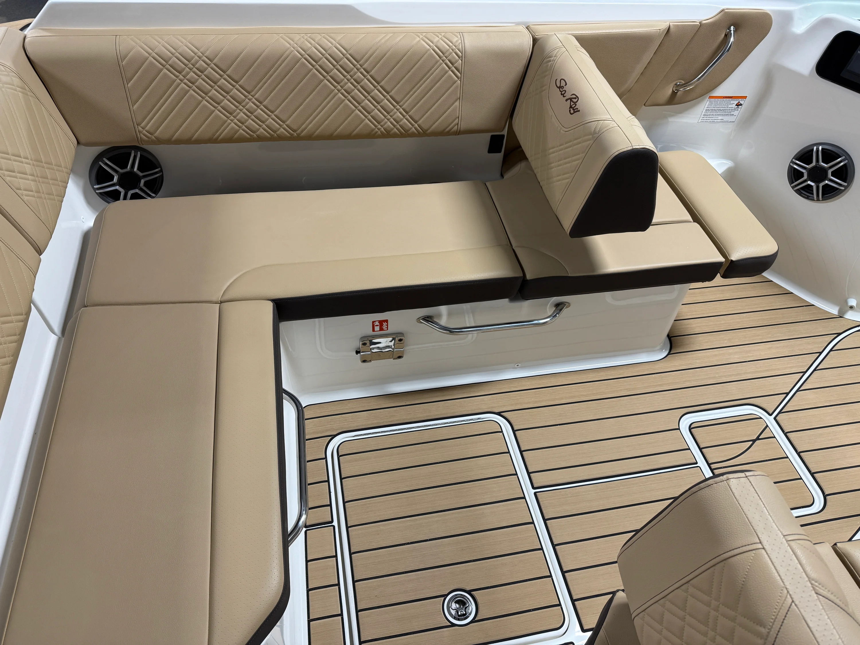 2026 Sea Ray SDX 230 Image Thumbnail #36