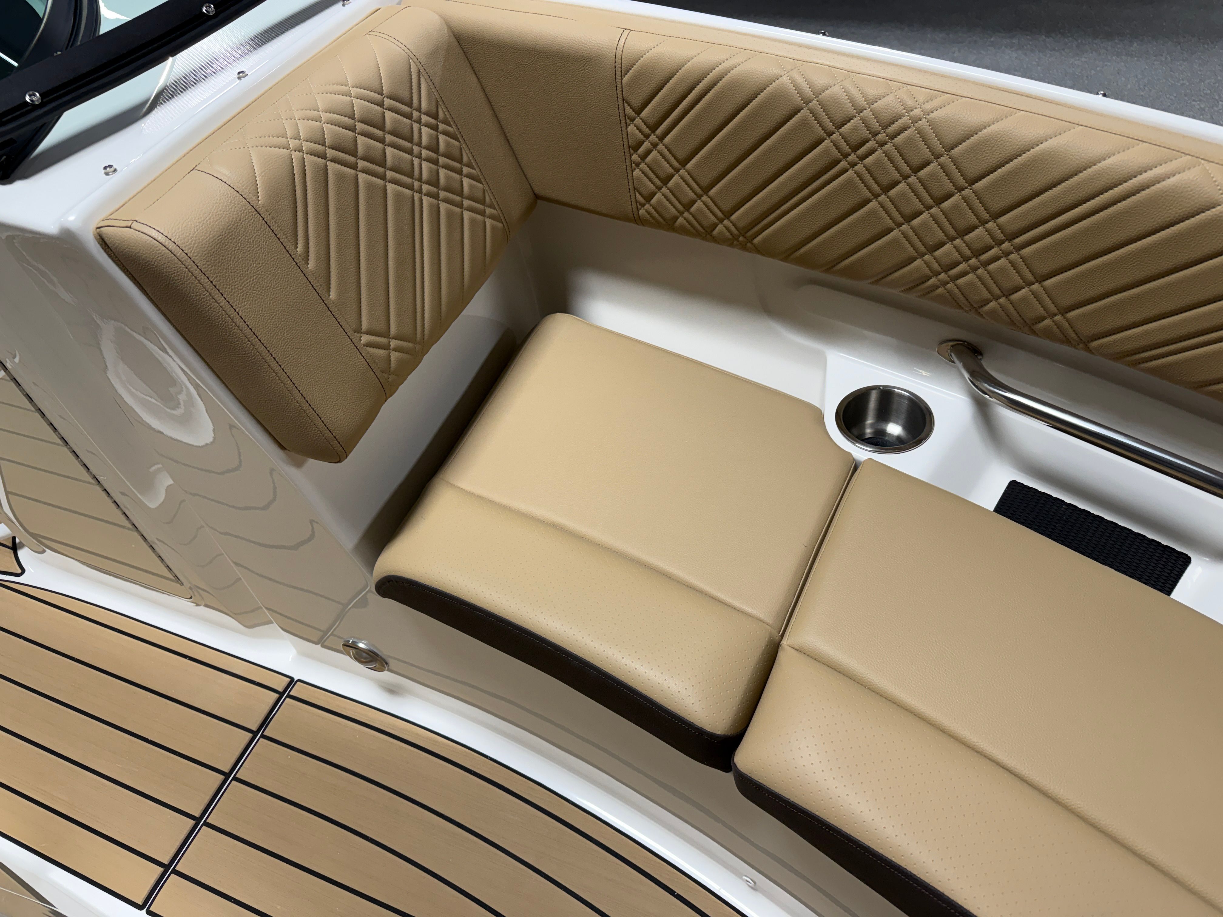 2026 Sea Ray SDX 230 Image Thumbnail #98