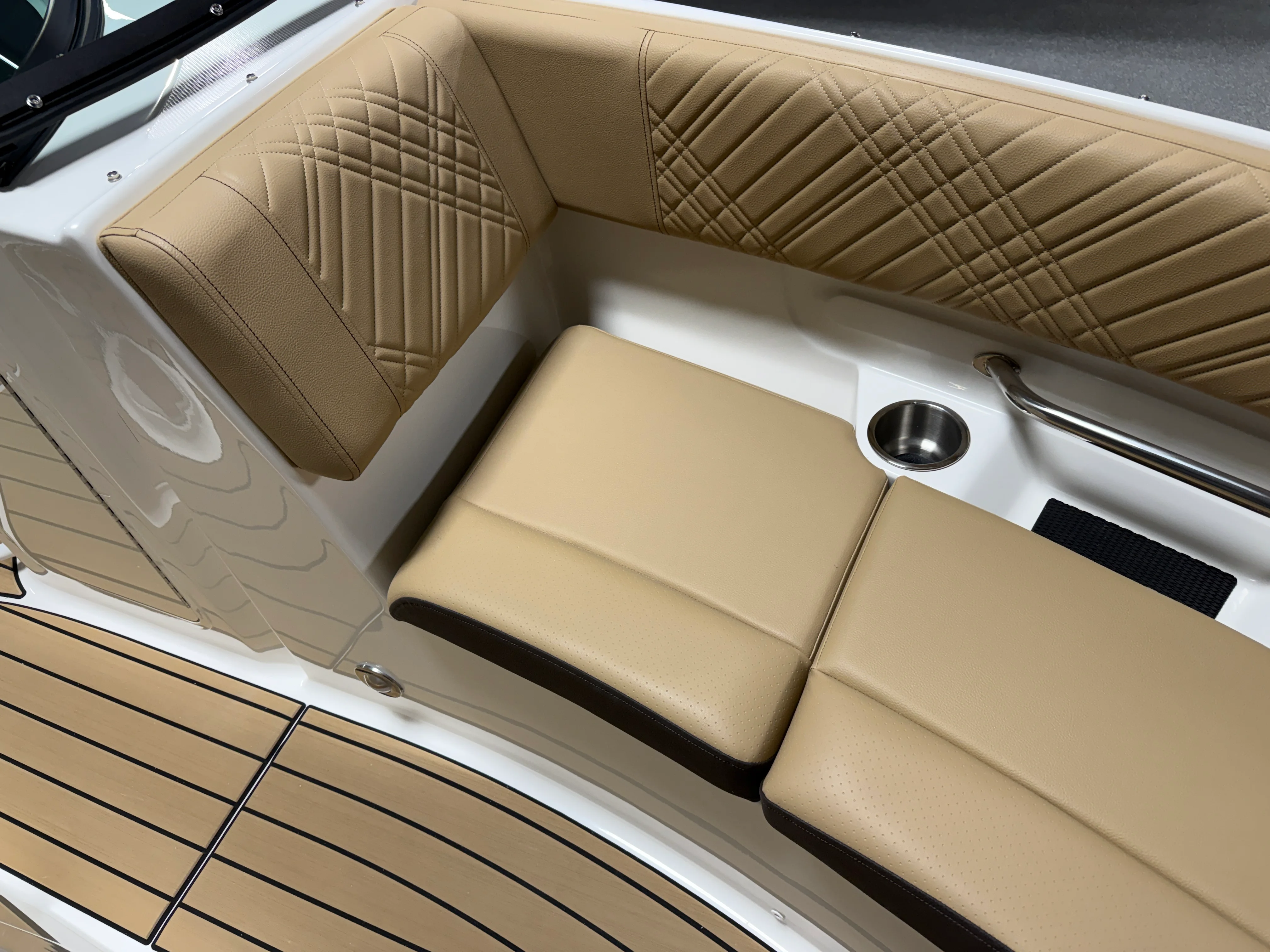 2026 Sea Ray SDX 230 Image Thumbnail #98