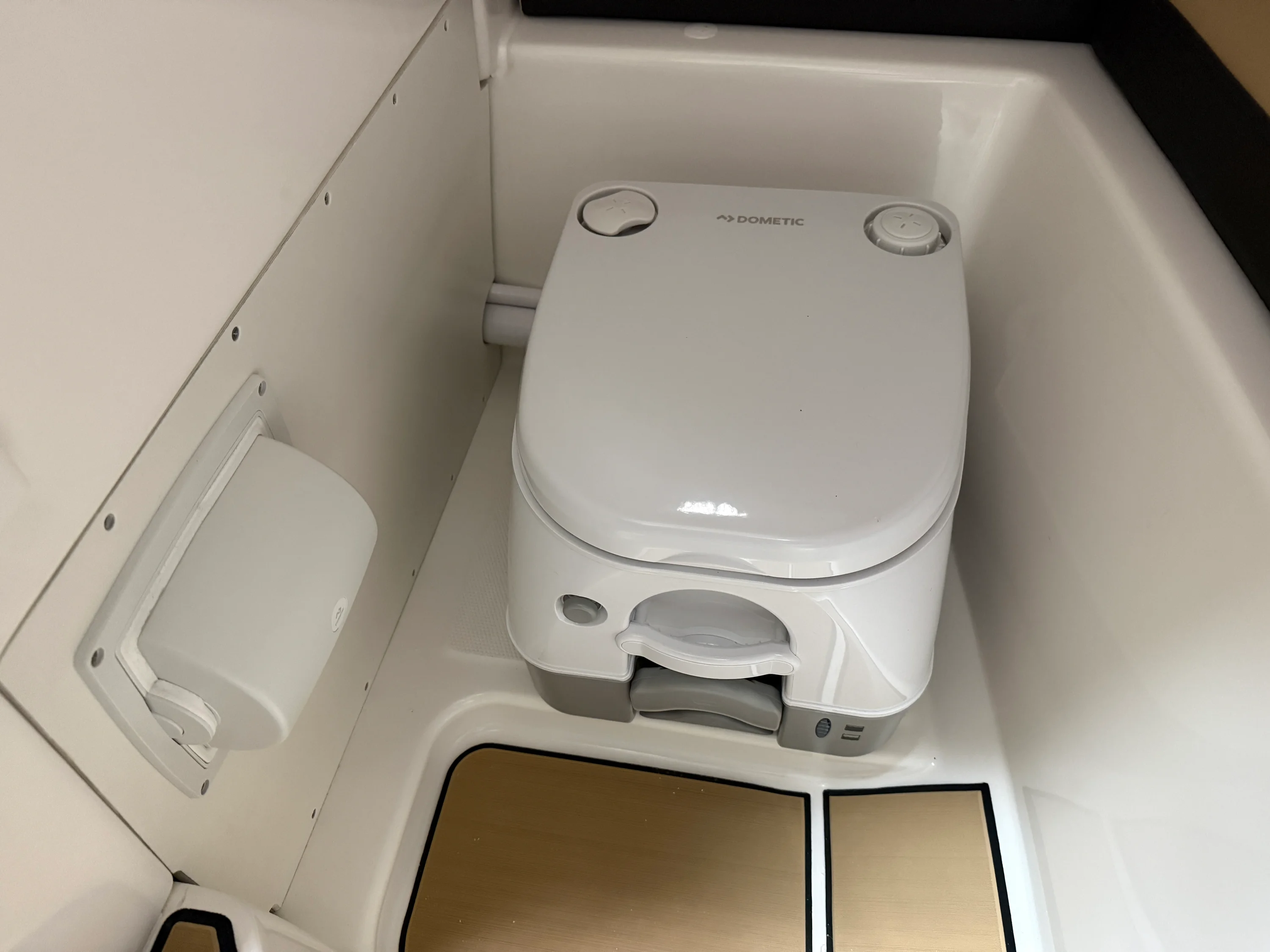 2026 Sea Ray SDX 230 Image Thumbnail #83