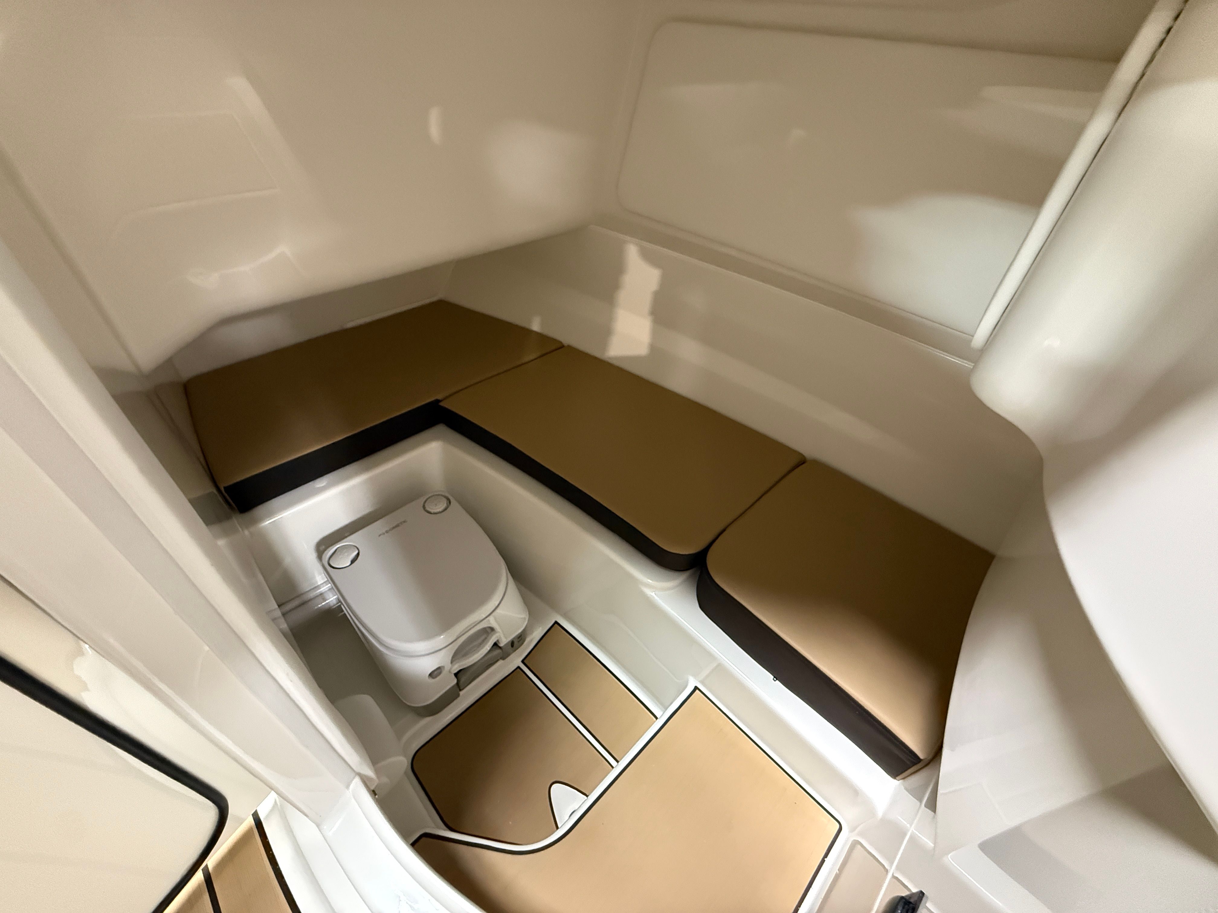 2026 Sea Ray SDX 230 Image Thumbnail #81