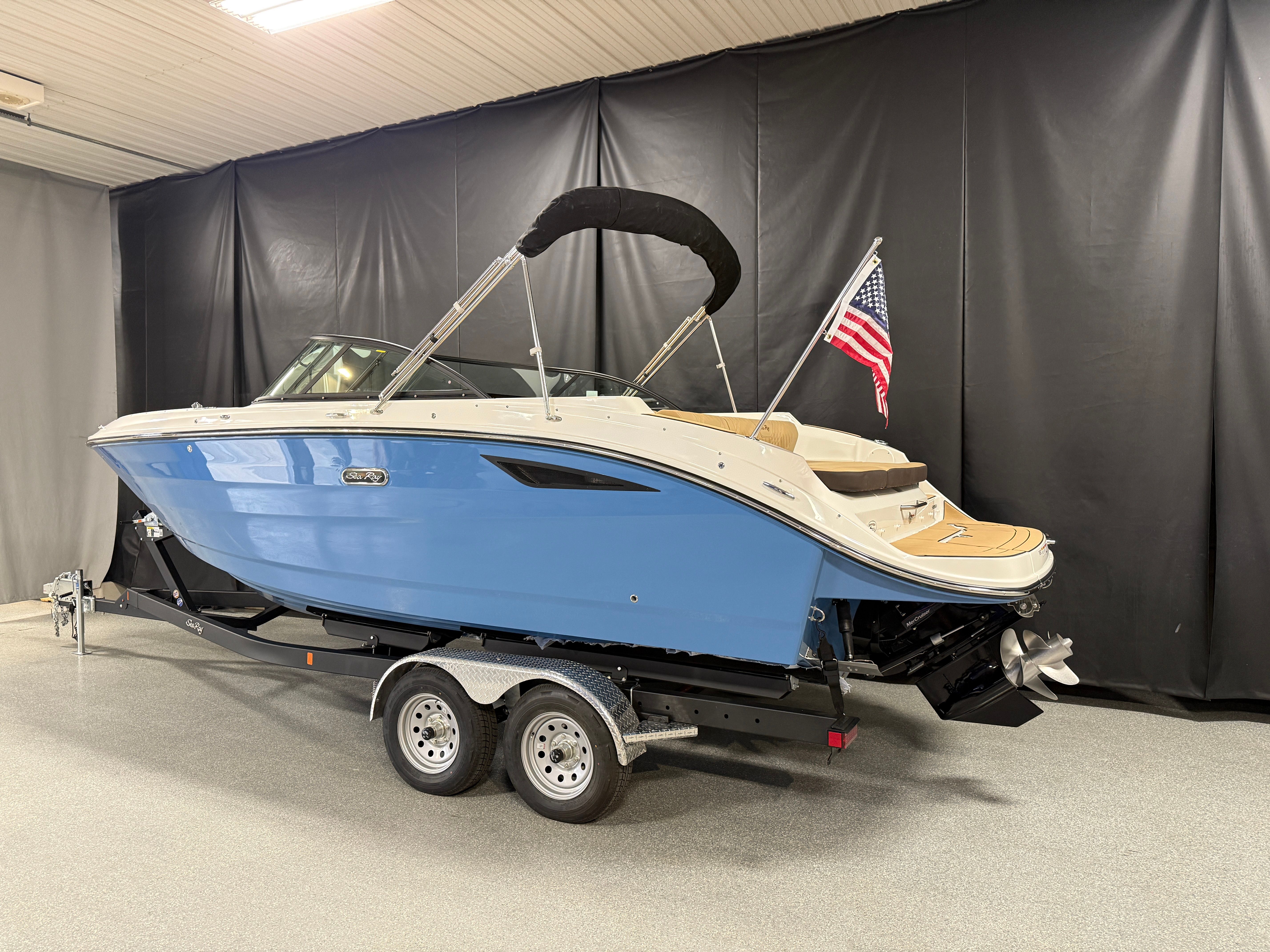 2026 Sea Ray SDX 230 Image Thumbnail #3